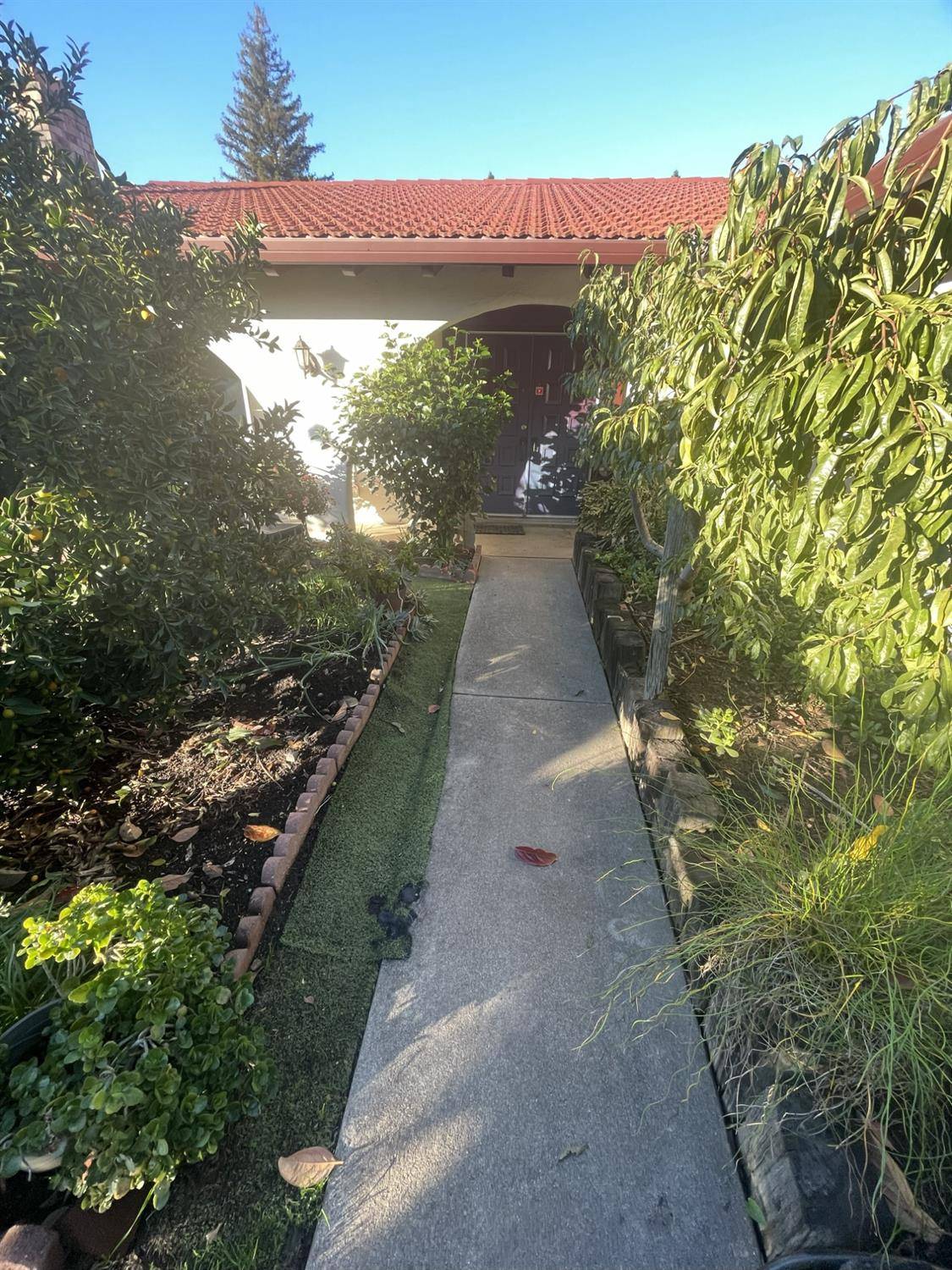 Sacramento, CA 95827,2852 Rascommon WAY