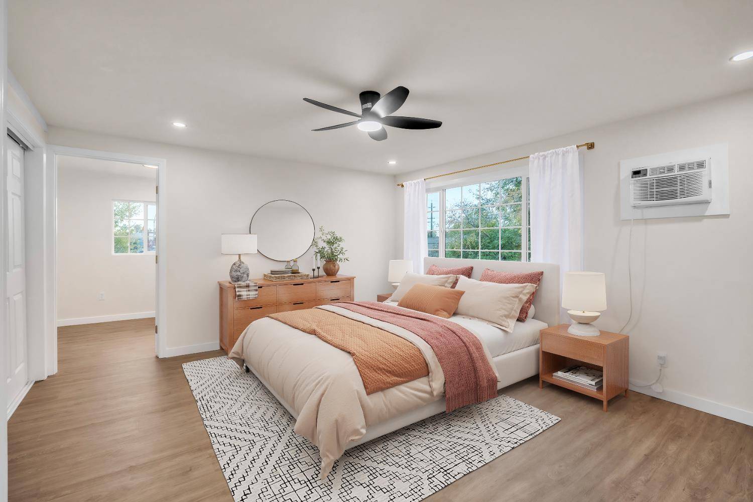 Sacramento, CA 95838,732 Santa Ana AVE