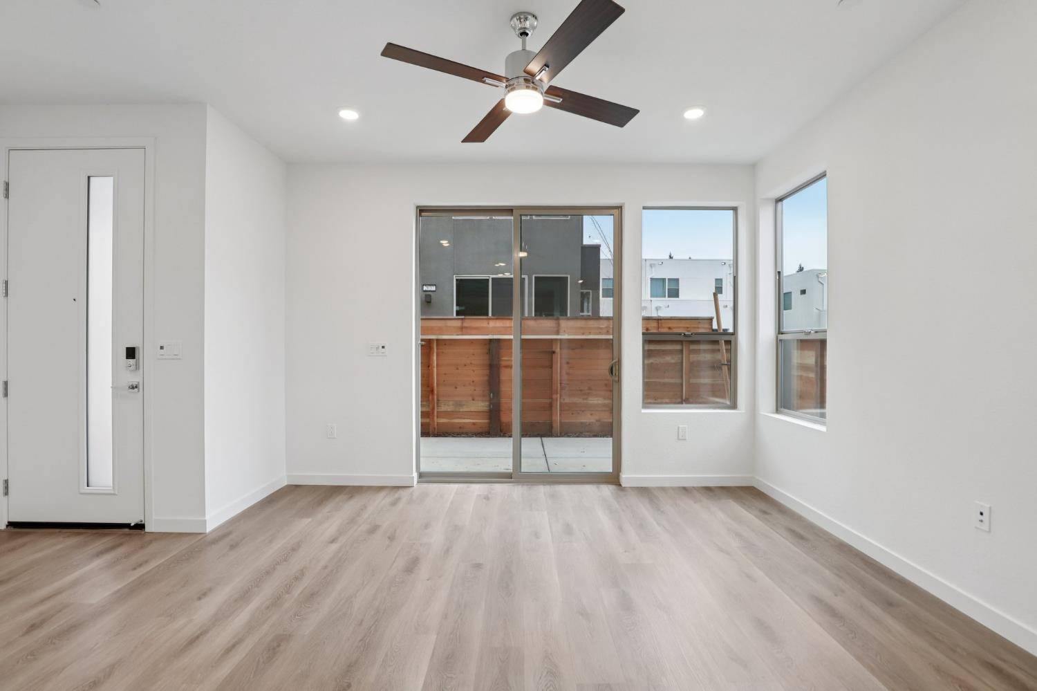 Sacramento, CA 95835,2036 Odin WALK