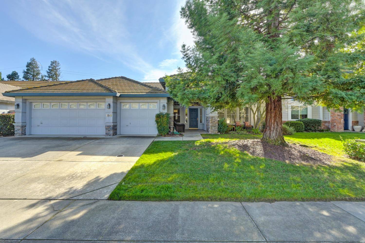 Roseville, CA 95747,1049 Danielle DR