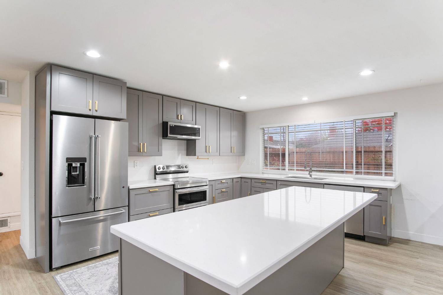 Modesto, CA 95355,1805 E Orangeburg AVE