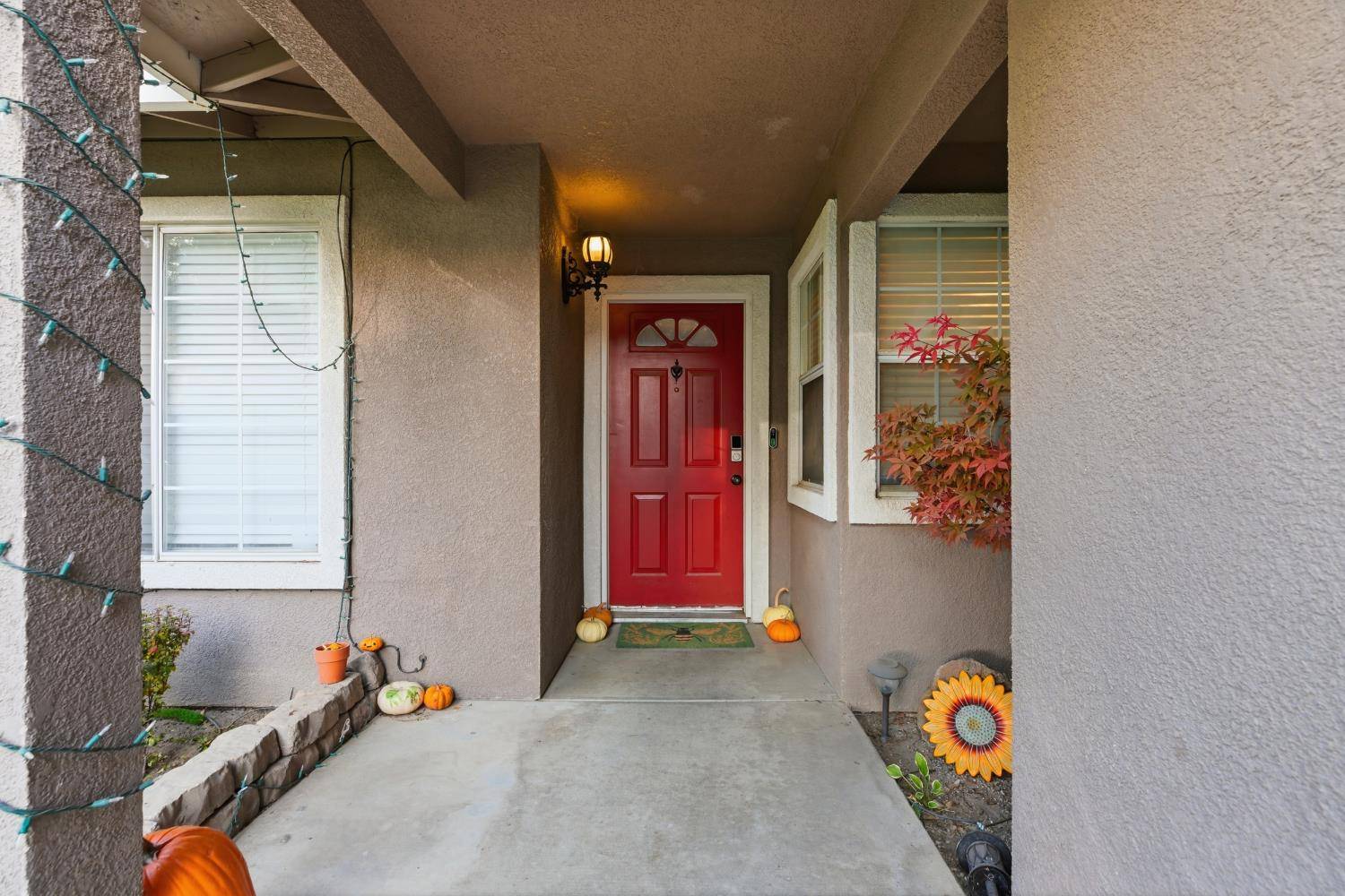 Modesto, CA 95358,2717 Lahontan DR