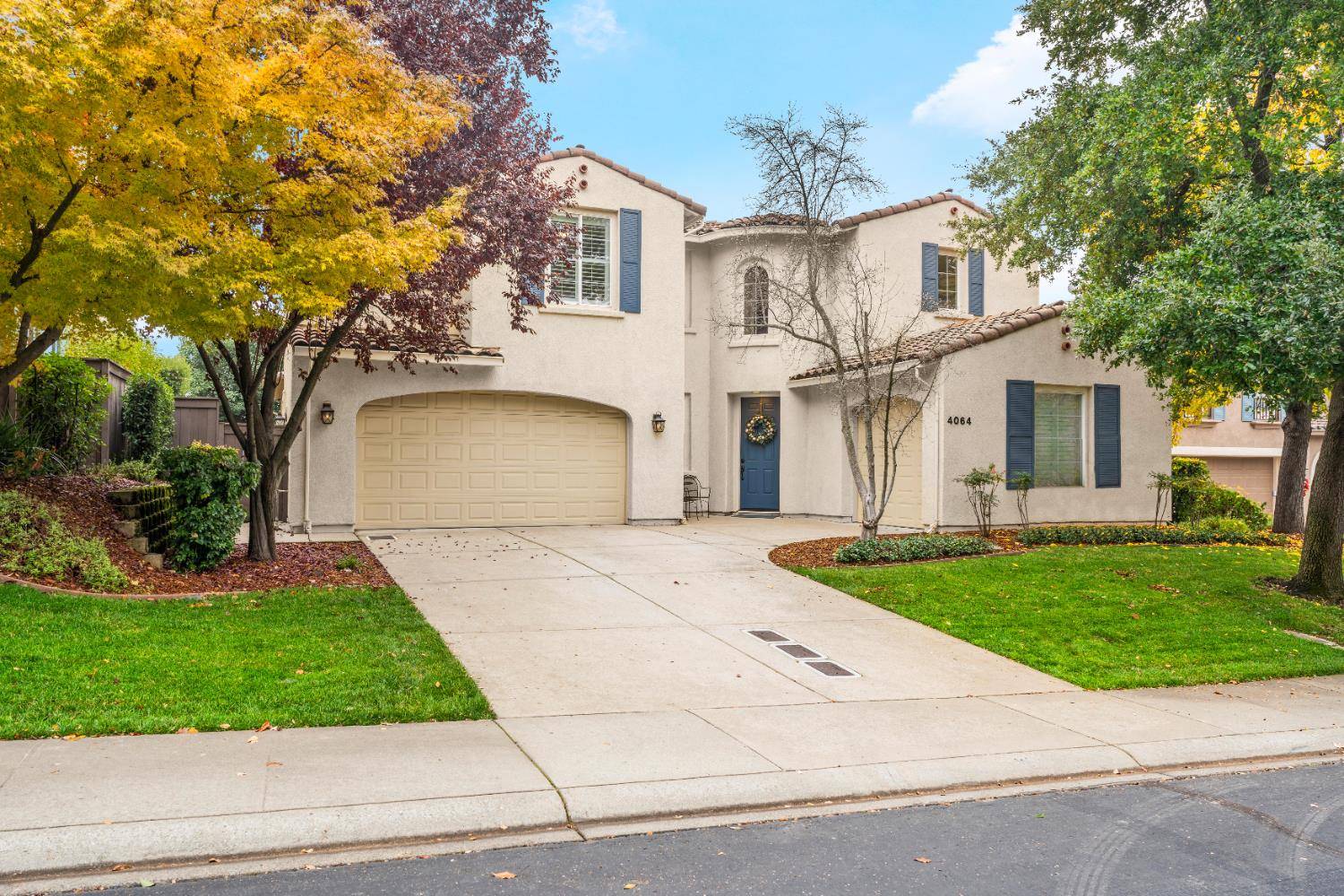 El Dorado Hills, CA 95762,4064 Borders DR