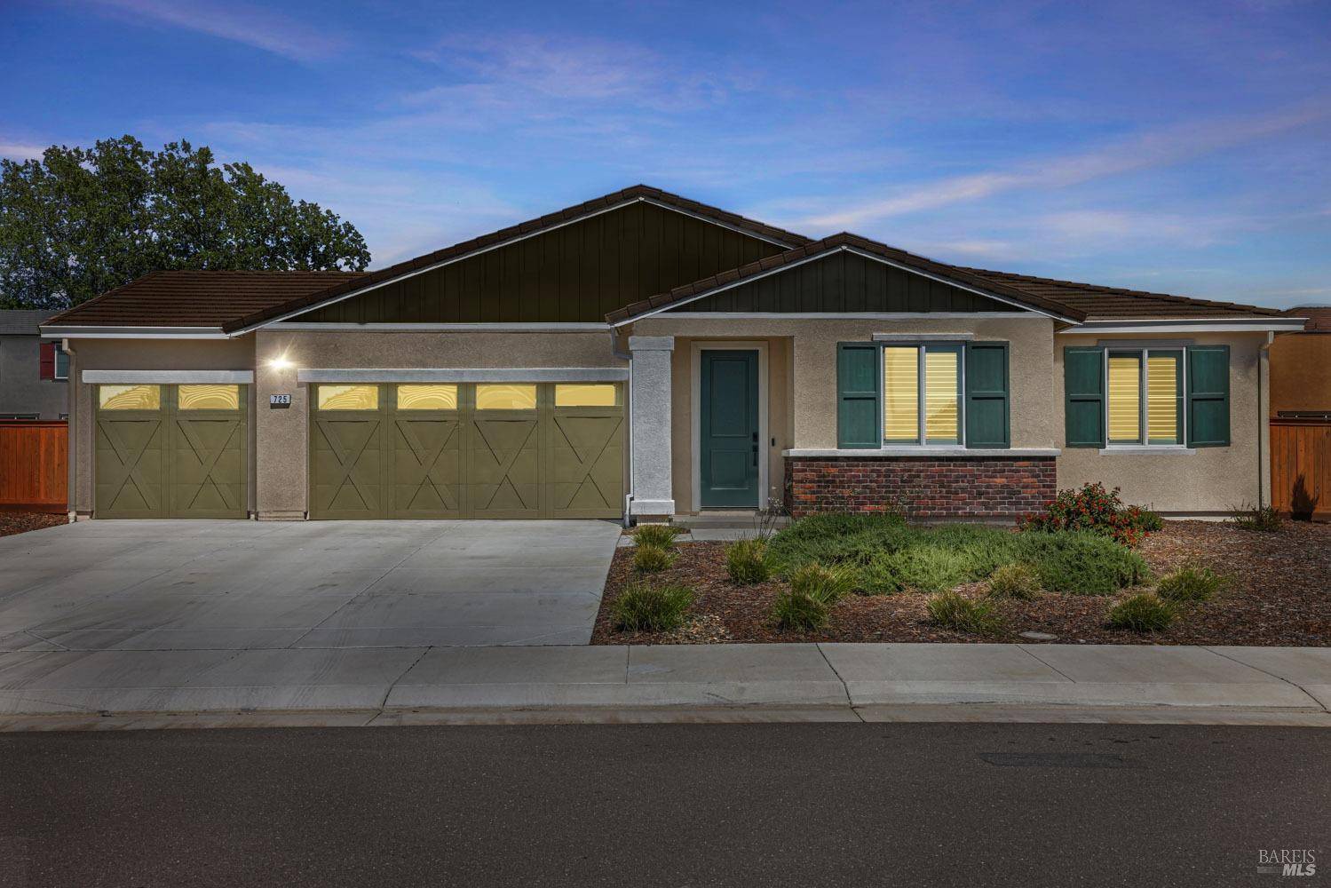 Dixon, CA 95620,725 Daybreak DR