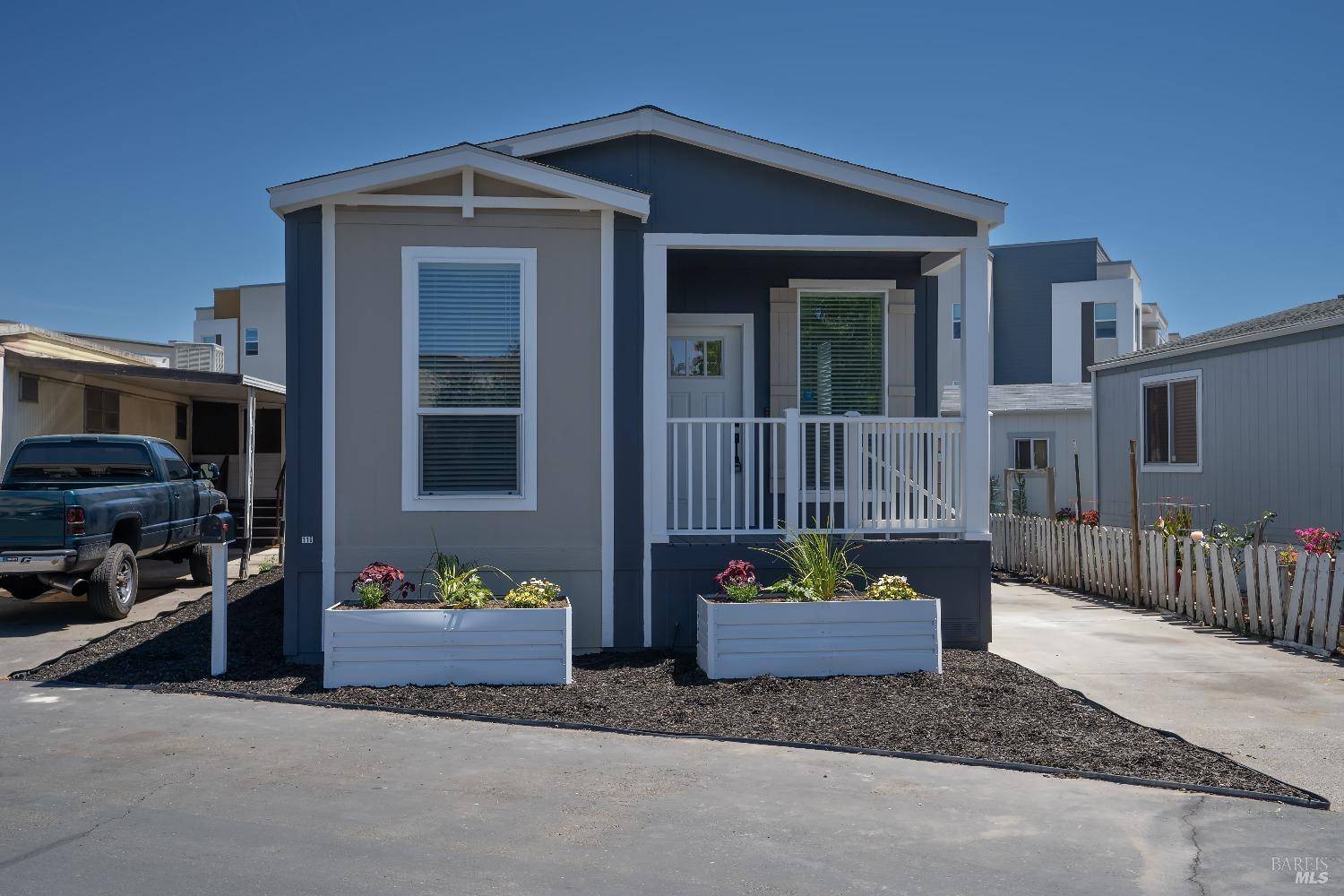 Santa Rosa, CA 95404,116 Coachman LN #27