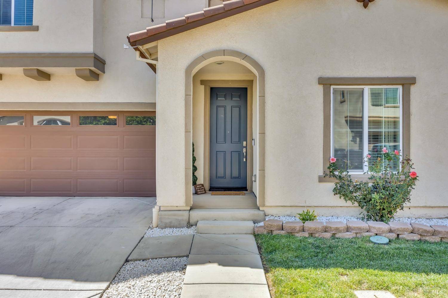 Dixon, CA 95620,1070 Davidson CT