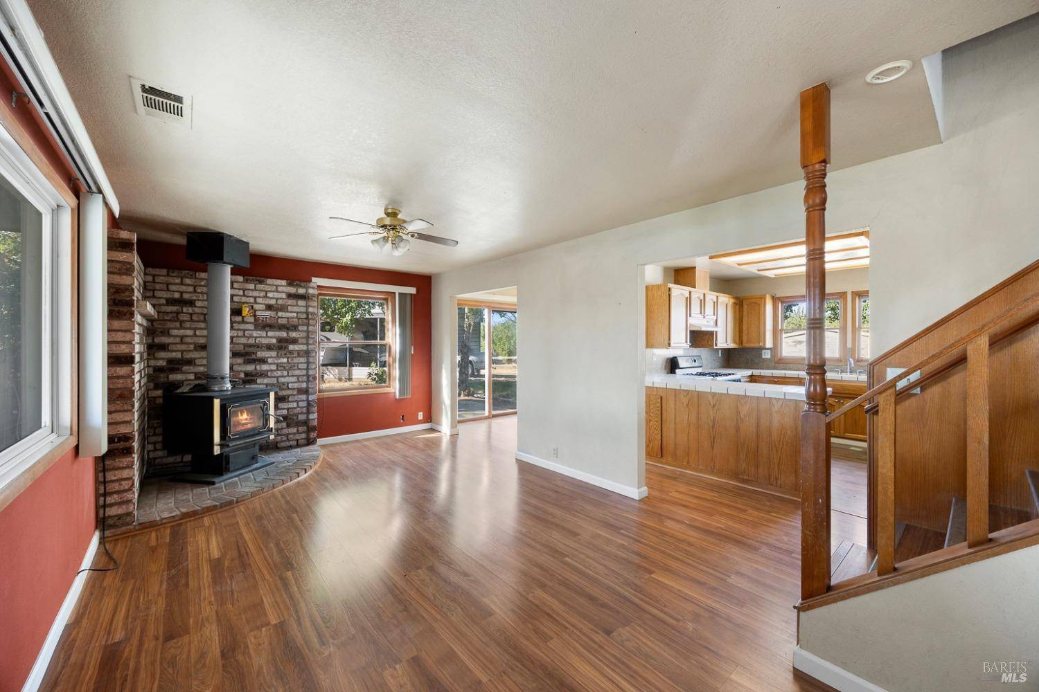 Dixon, CA 95620,5779 Dixon AVE