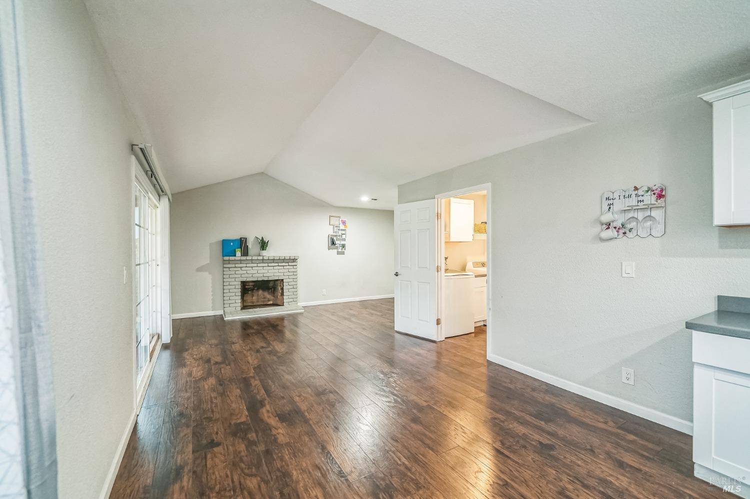 Suisun City, CA 94585,406 Cinnamon WAY