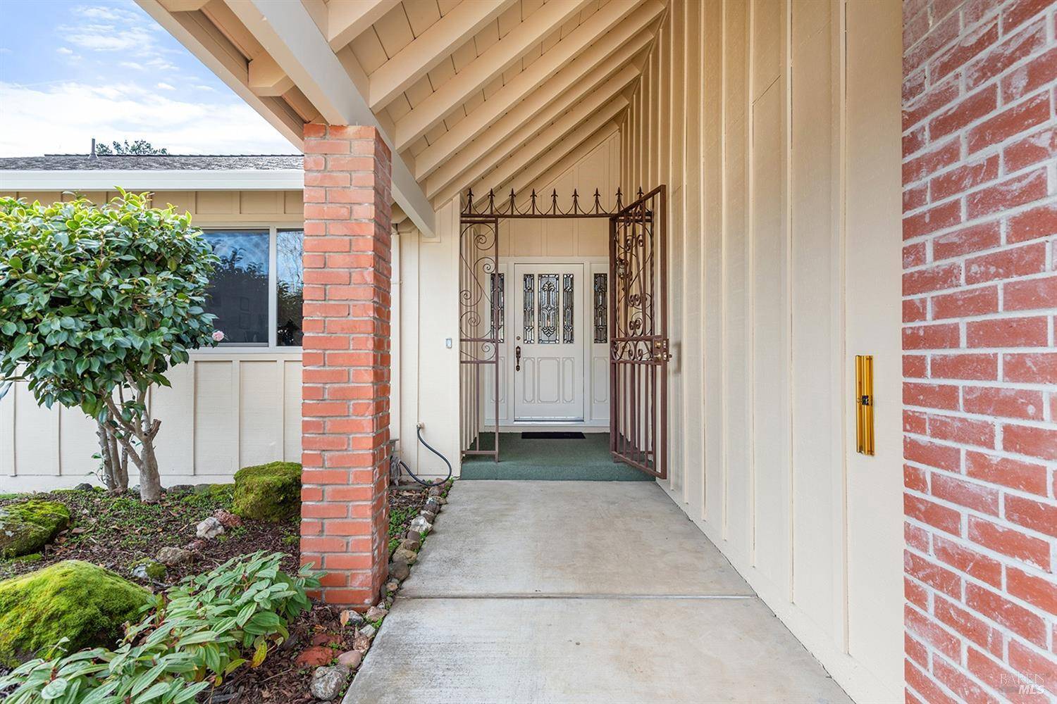 Santa Rosa, CA 95409,6562 Stone Bridge RD