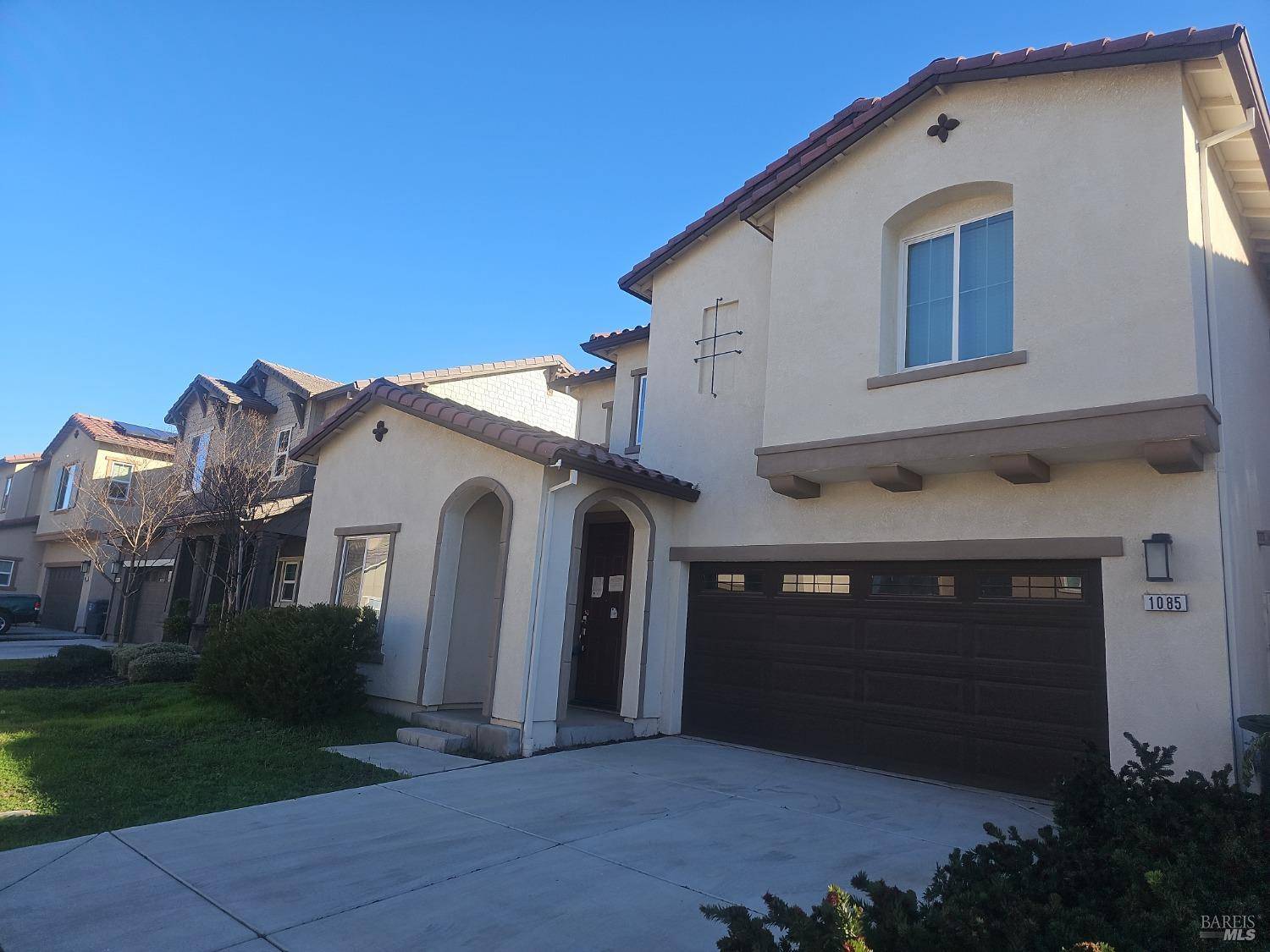 Dixon, CA 95620,1085 Davidson CT