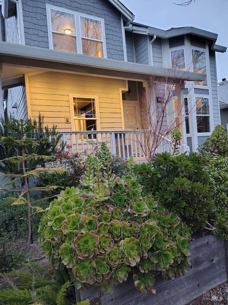 Suisun City, CA 94585,706 Driftwood DR
