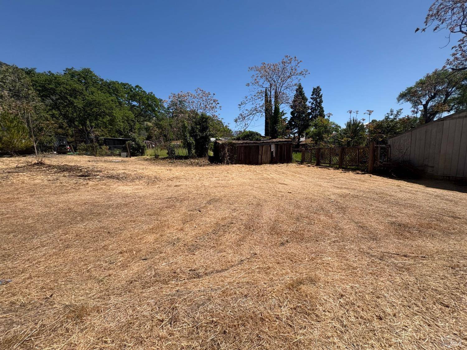 Nice, CA 95464,3730 Manzanita DR