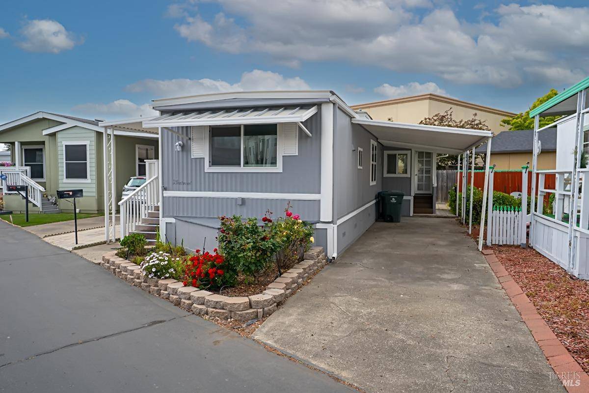 Santa Rosa, CA 95404,115 Coachman LN #19