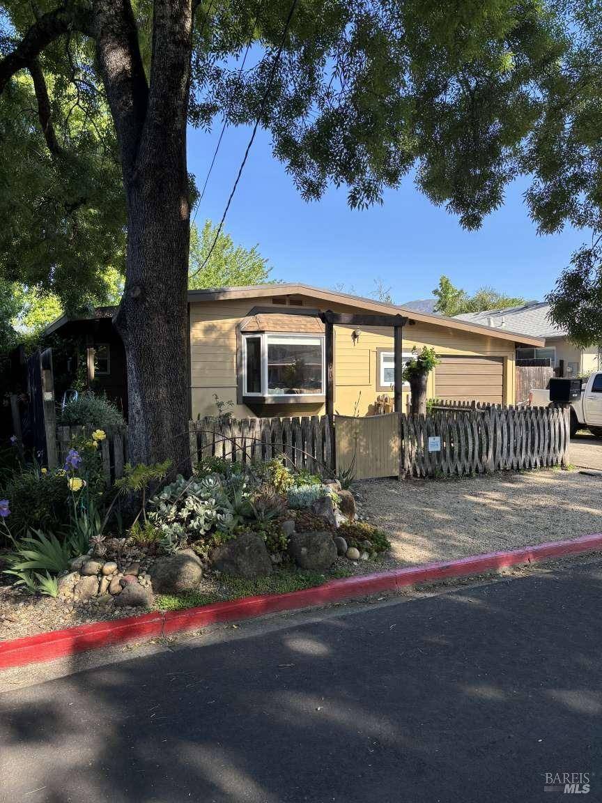 Calistoga, CA 94515,1607 Harley ST