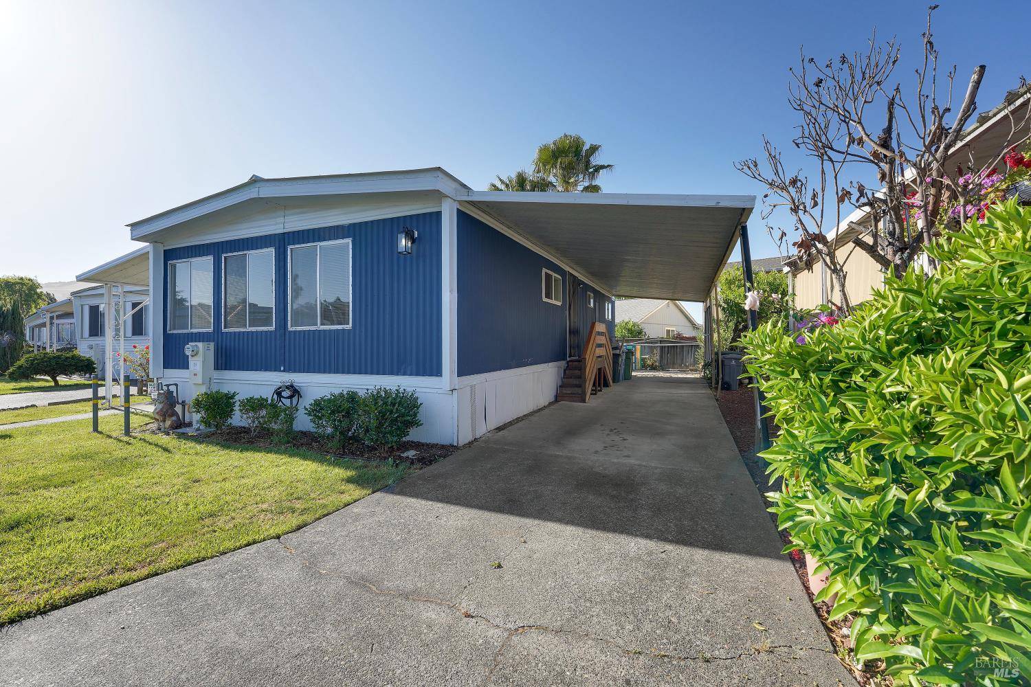 Santa Rosa, CA 95407,252 Pear LN