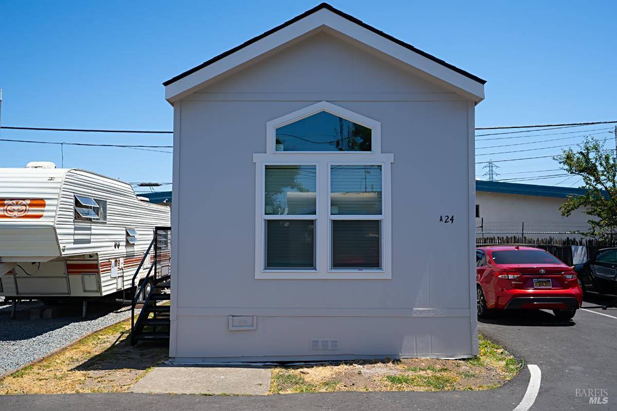 San Rafael, CA 94901,742 Francisco BLVD #A24