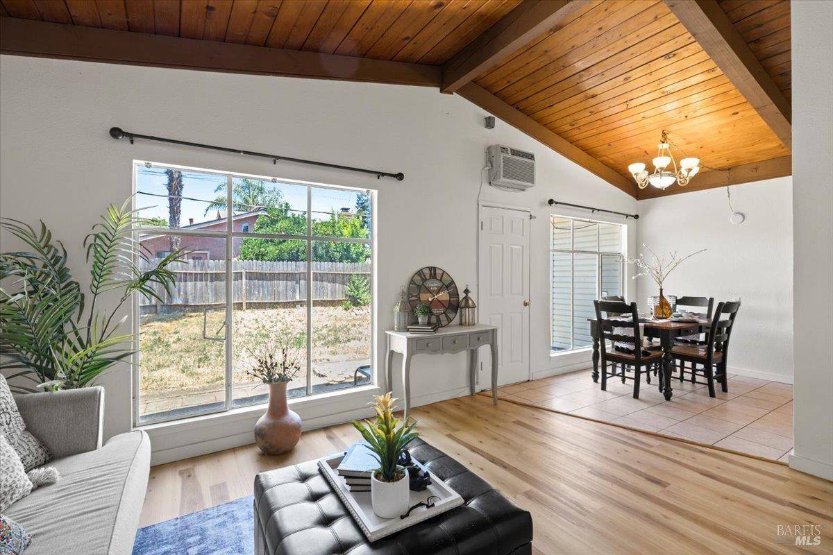 Vacaville, CA 95688,380 Deodara ST
