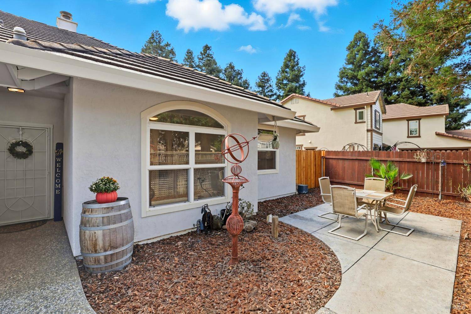 Dixon, CA 95620,1615 Sequoia WAY