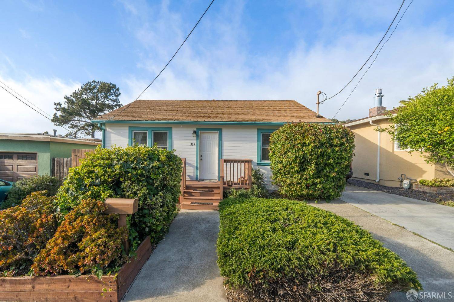 Pacifica, CA 94044,369 Brighton RD