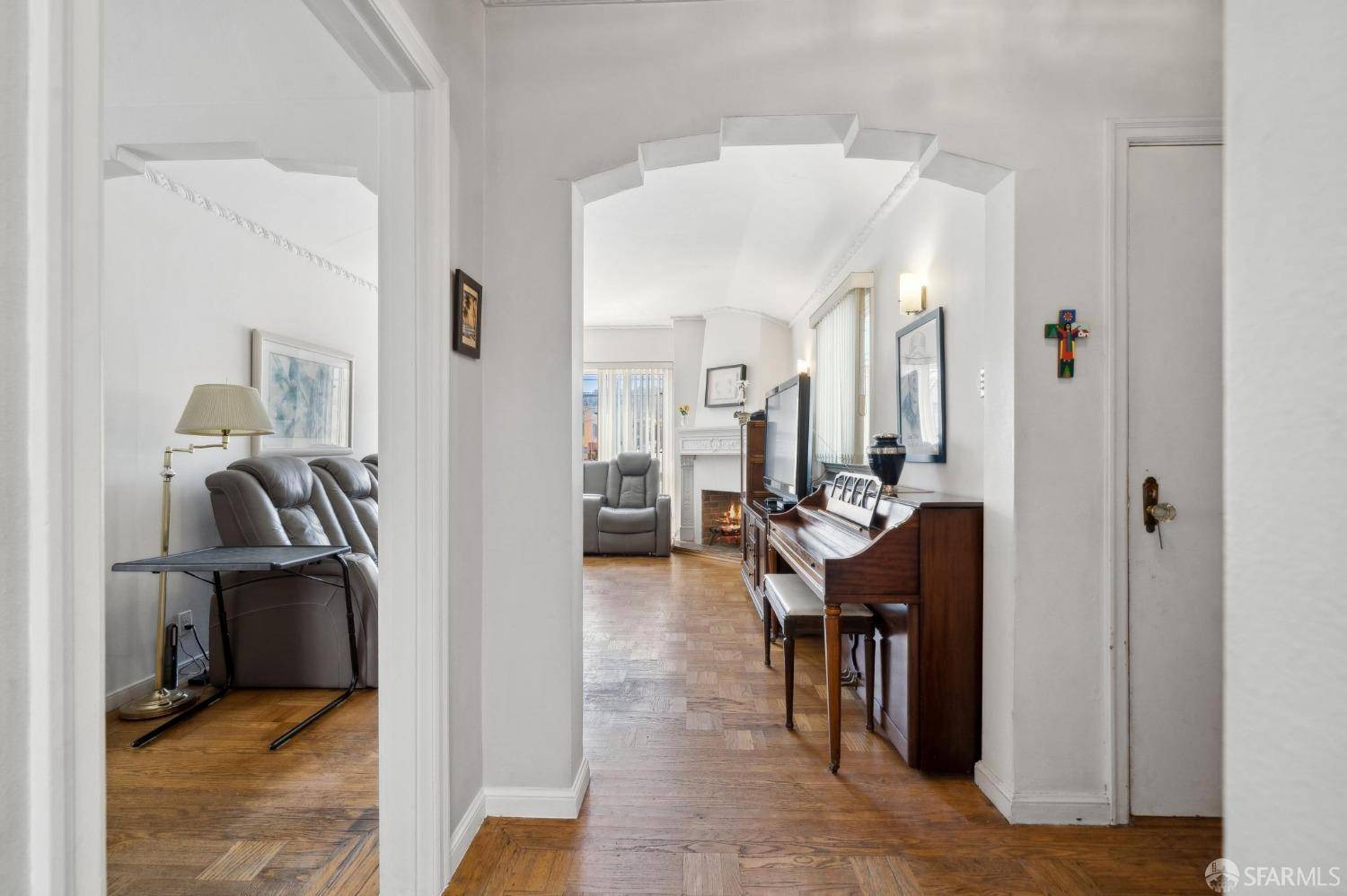 San Francisco, CA 94112,140 Moneta WAY