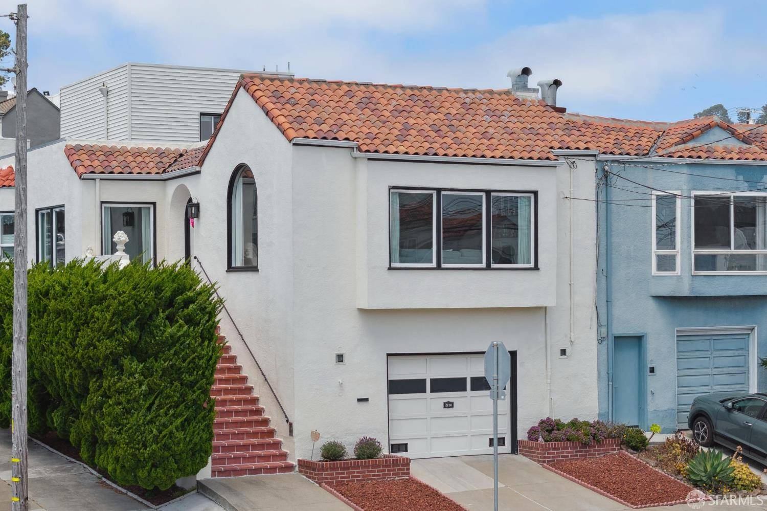 San Francisco, CA 94116,2150 Ulloa ST