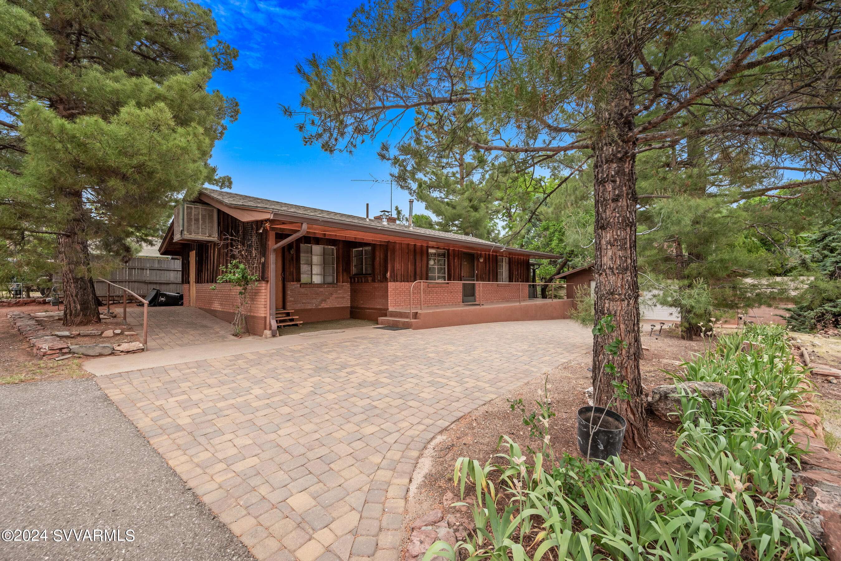 Sedona, AZ 86336,50 Cypress LN Lane