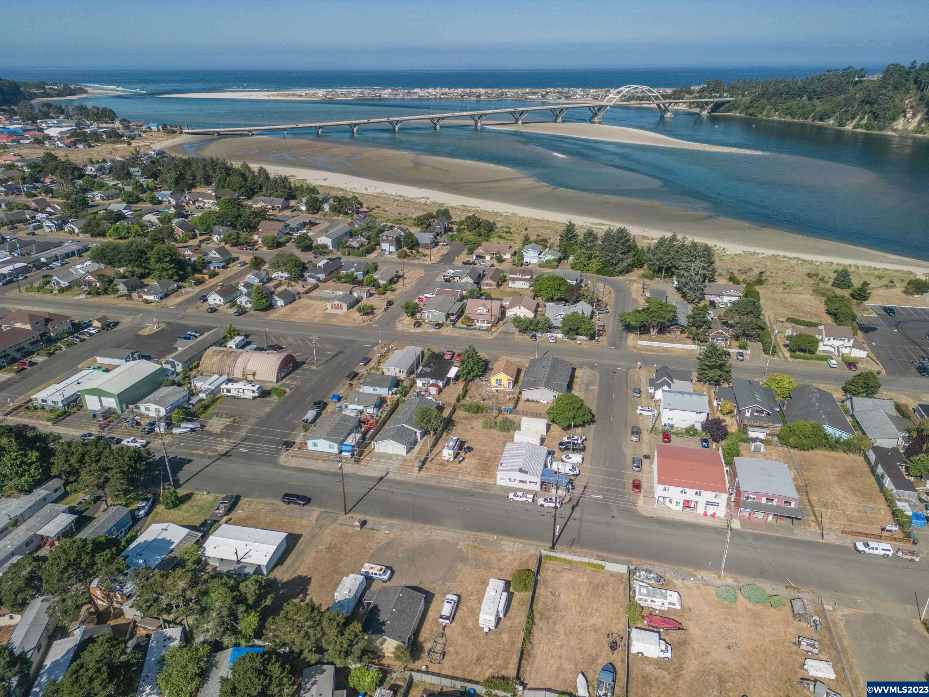 Waldport, OR 97394,1045 Mill (-1085) St