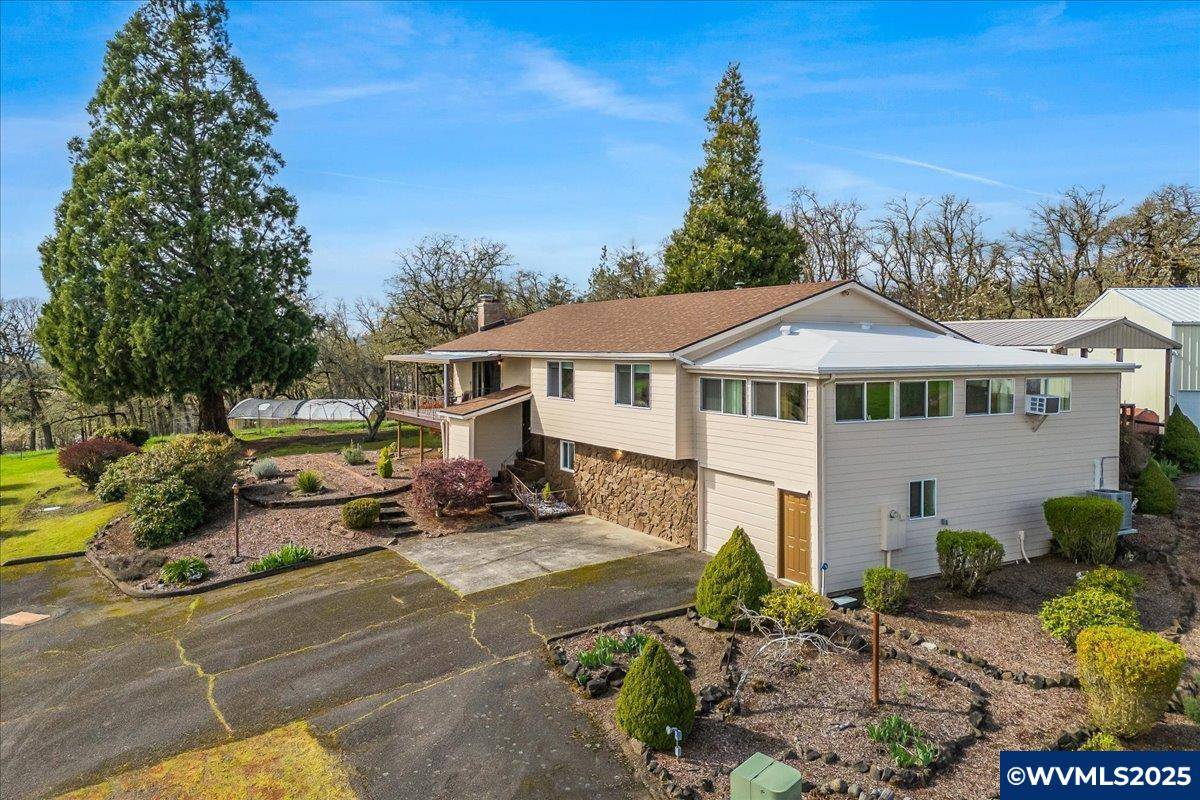 Salem, OR 97306,10685 Oak Dr SE SE