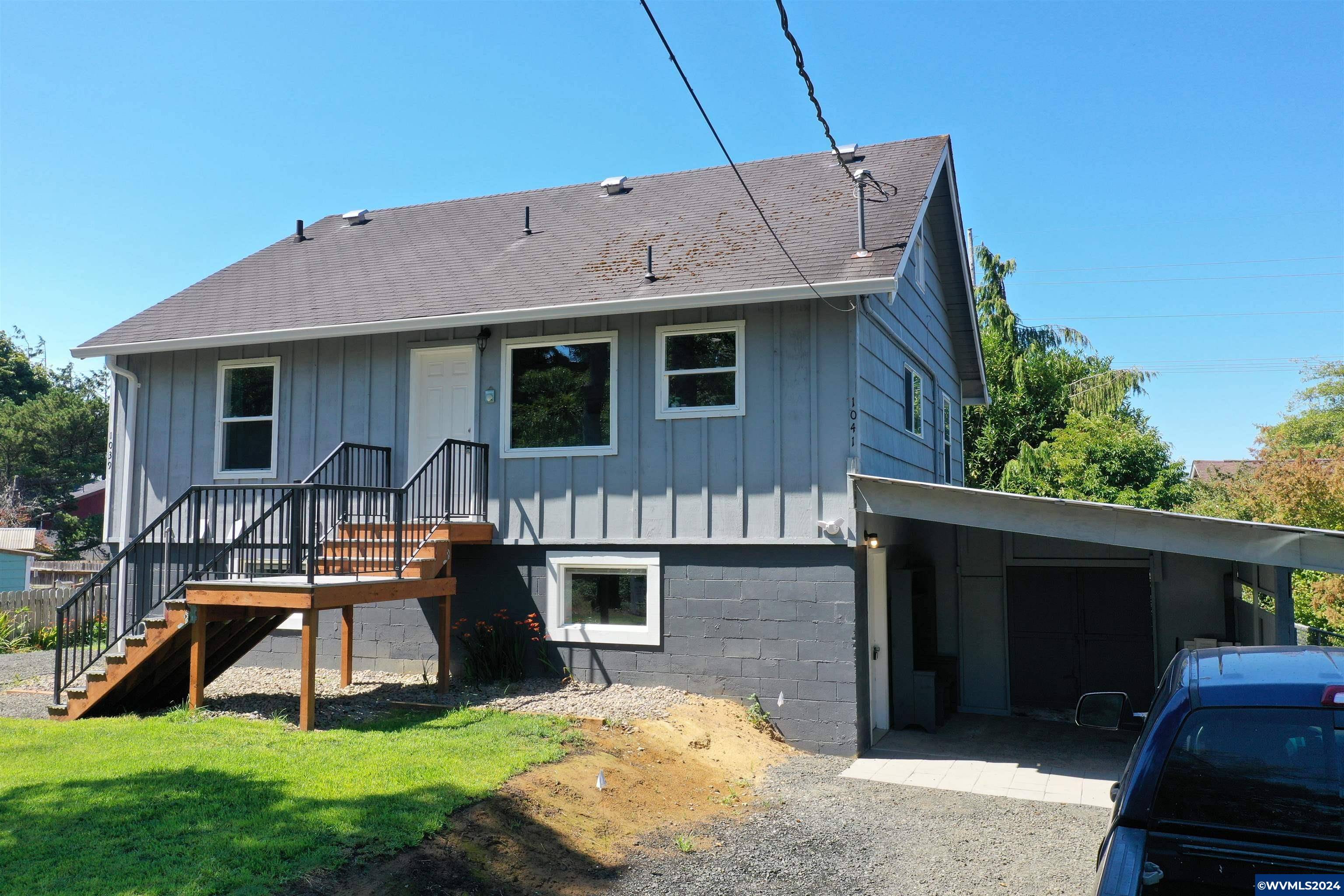 Newport, OR 97365,1039 Grant (-1041) St