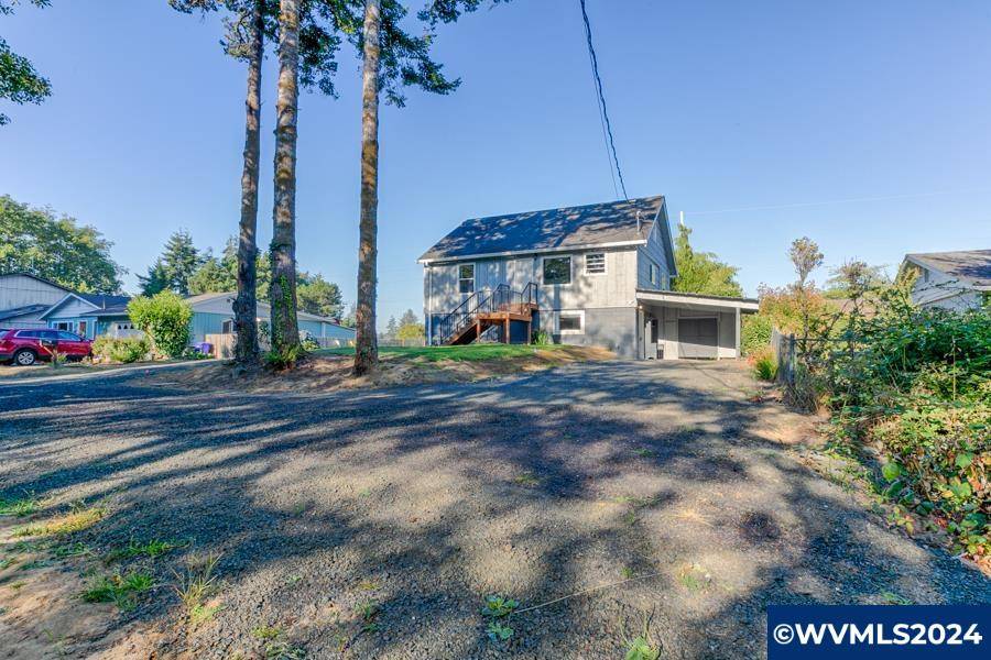 Newport, OR 97365,1039 Grant (-1041) St