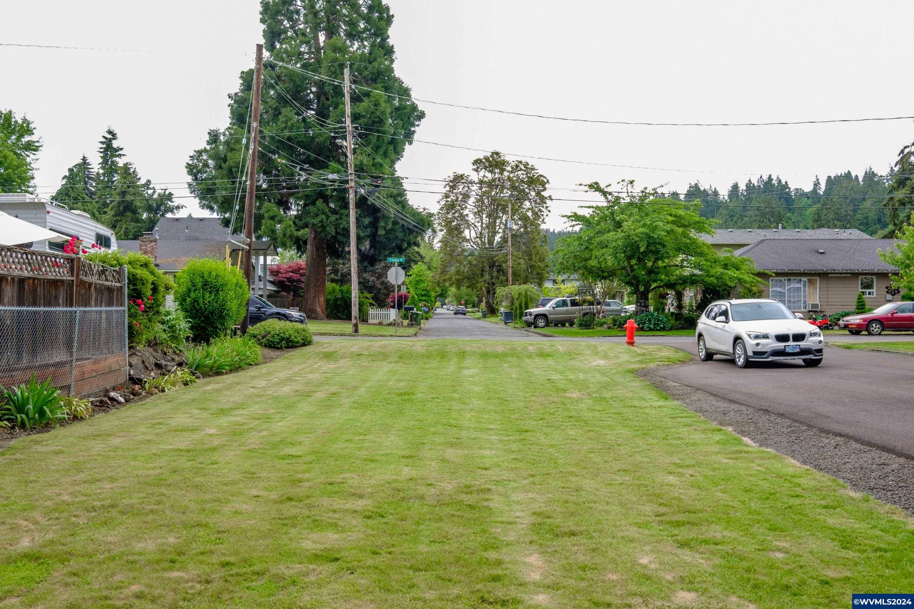 Silverton, OR 97381,Cowing St