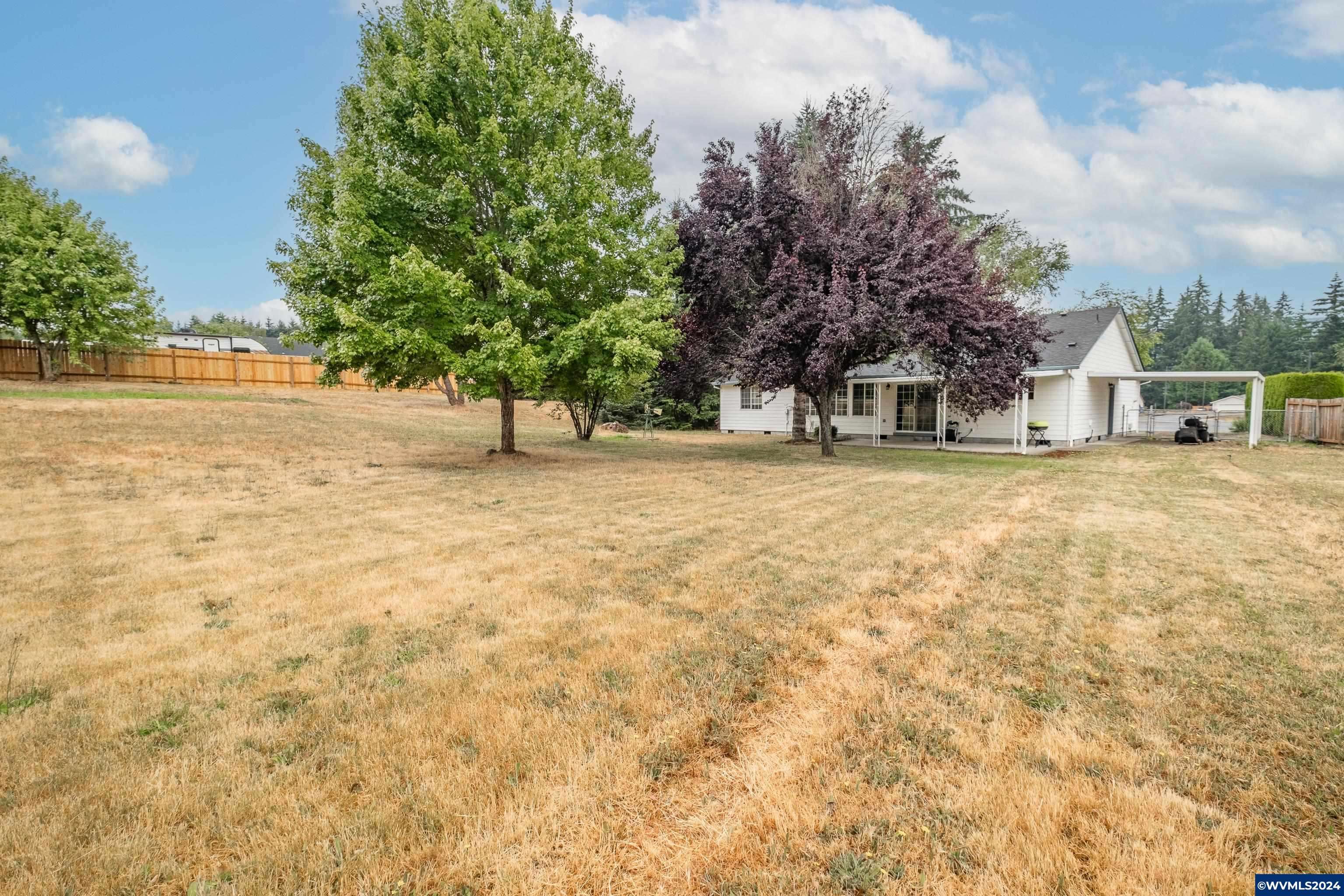 Lyons, OR 97358,396 Hickory Ct