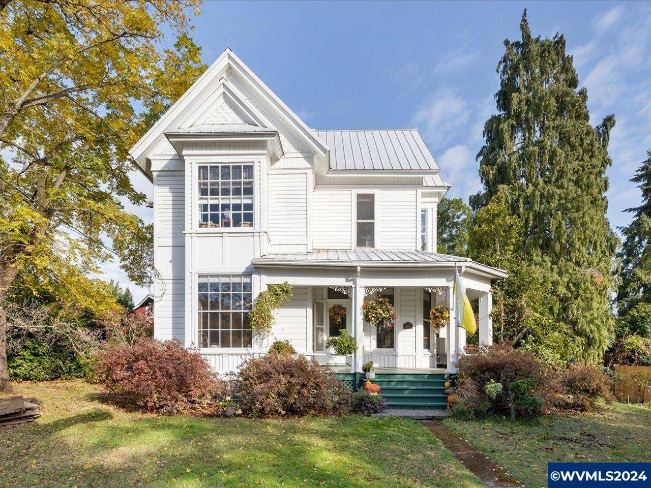 Silverton, OR 97381,1006 Pine St NE NE
