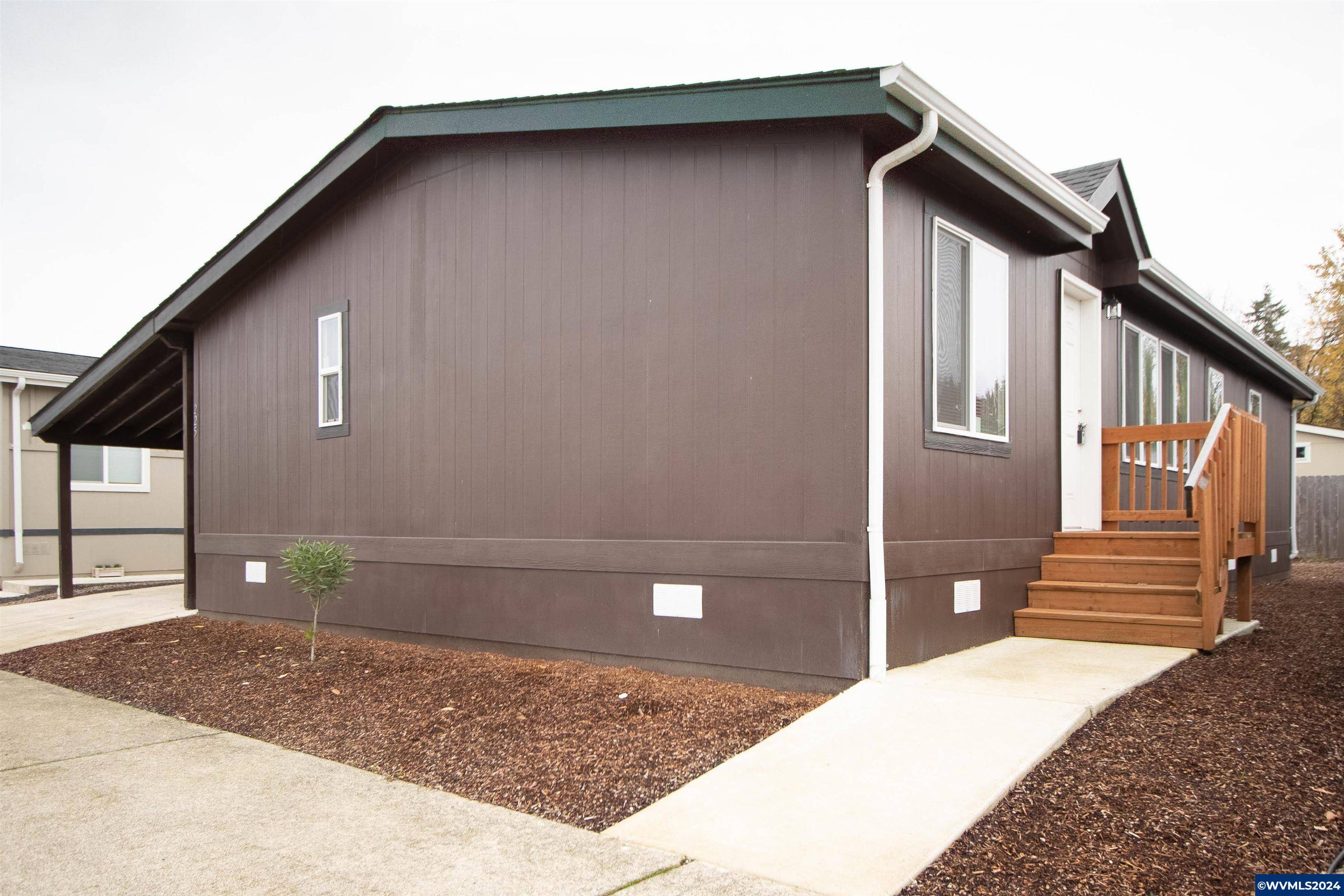 Lebanon, OR 97355,200 Market #225 St
