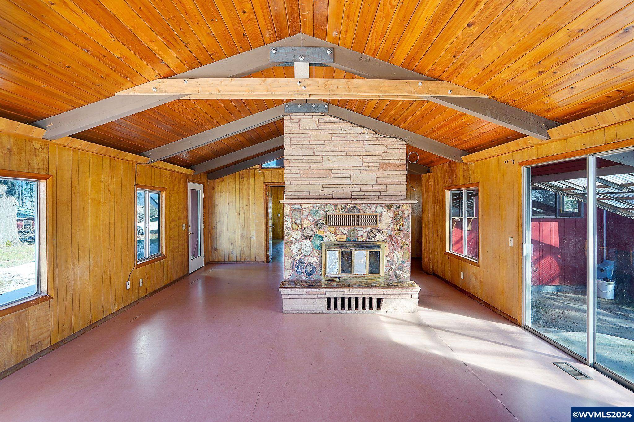 Scotts Mills, OR 97375,20739 Hazelnut Ridge Rd NE NE