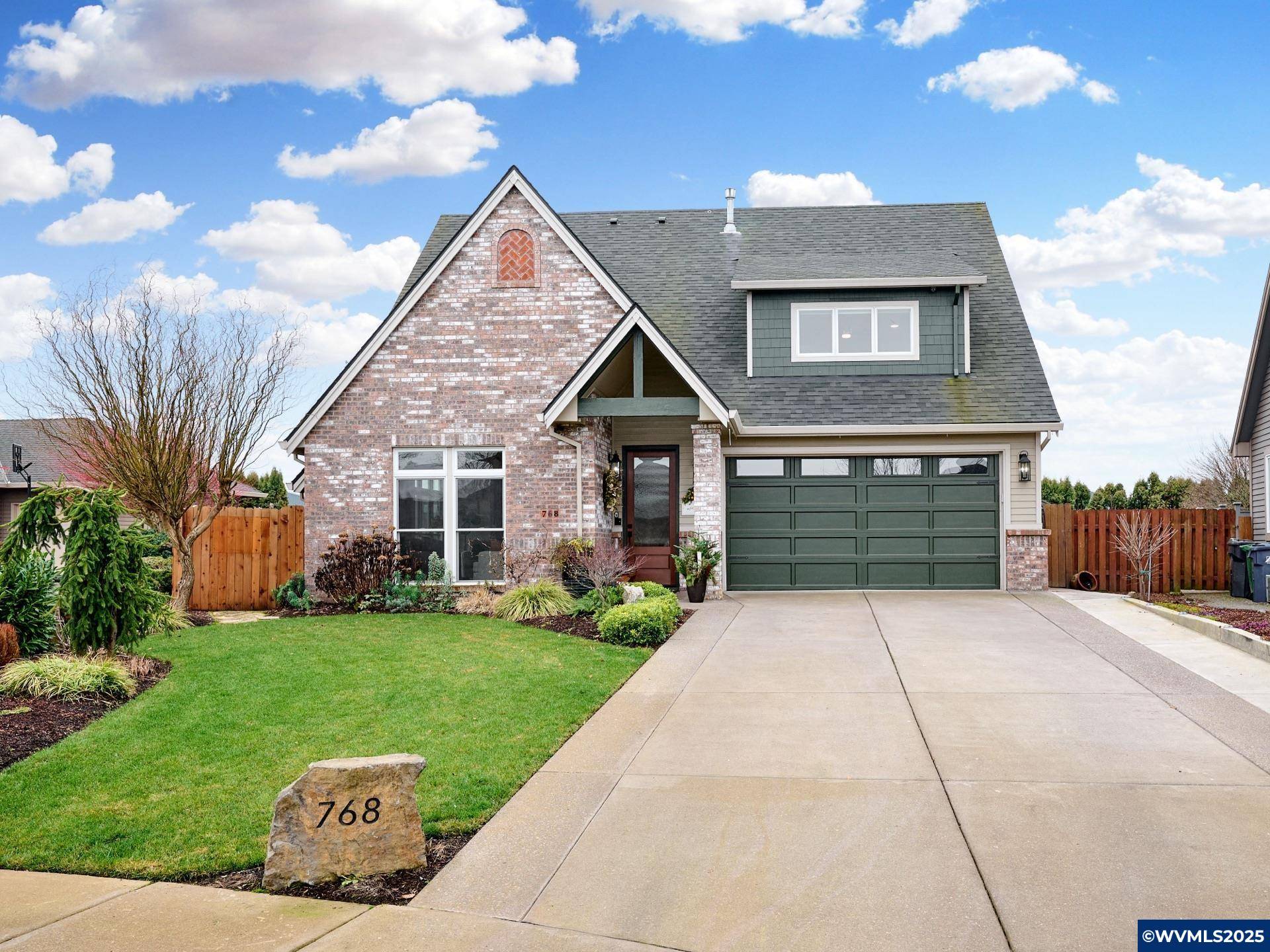 Woodburn, OR 97071,768 Goose Hollow Ct