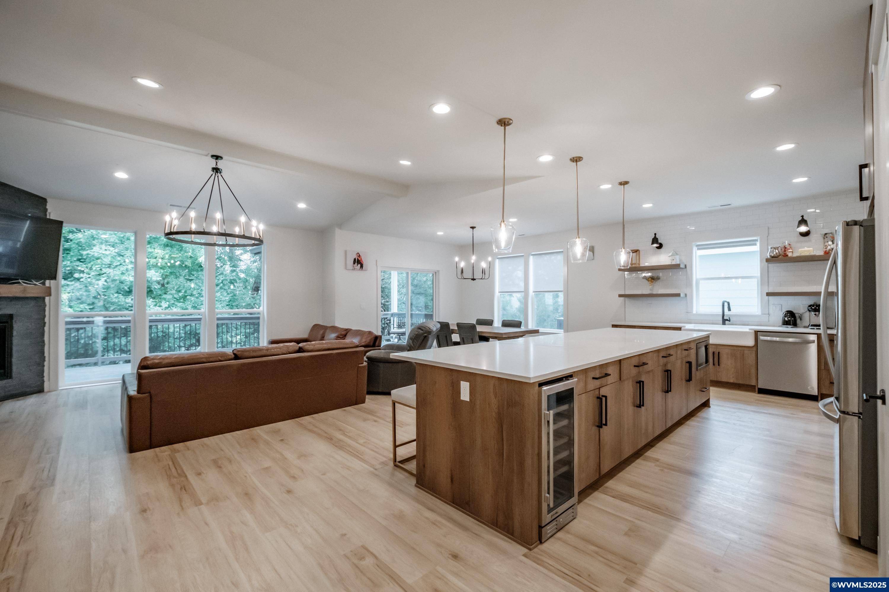 Salem, OR 97304,1390 Titan Dr Dr NW NW