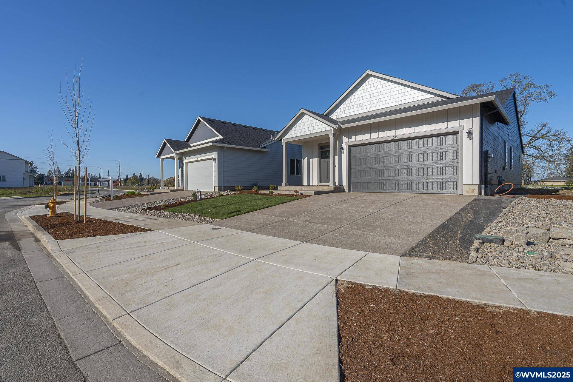 Silverton, OR 97381,705 Tigerlily St