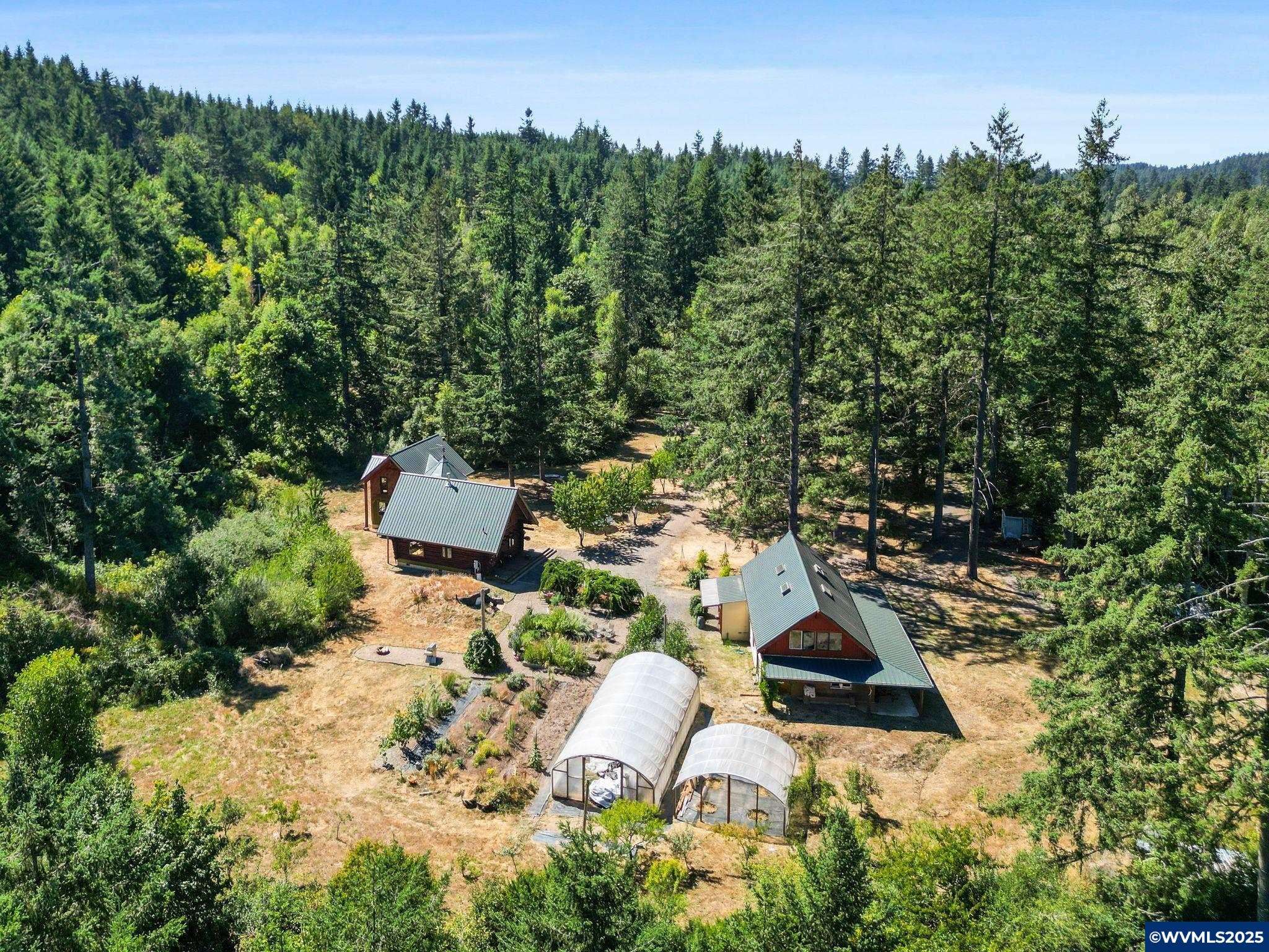 Scotts Mills, OR 97375,5952 Peaks View Rd NE NE