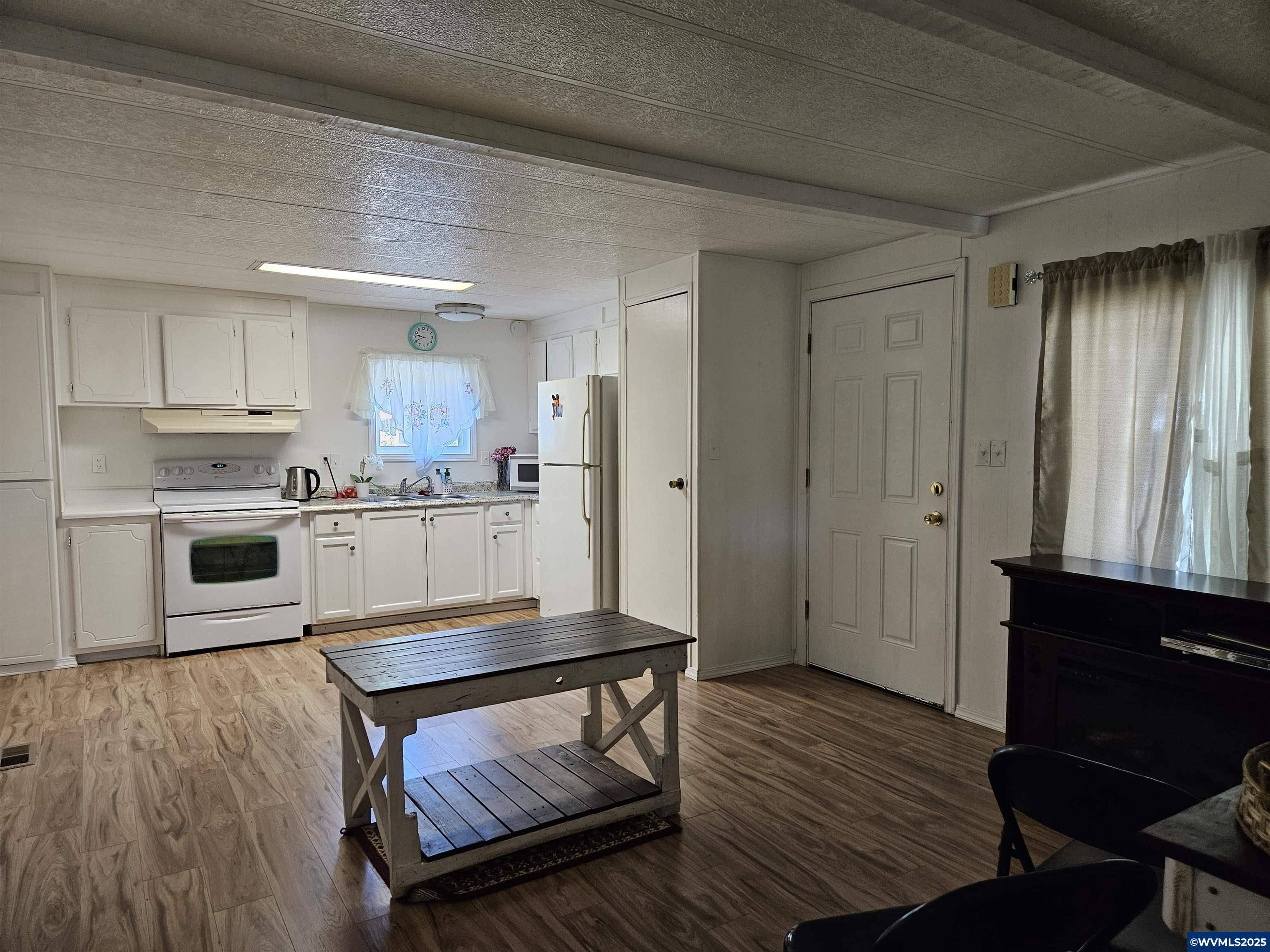 Salem, OR 97301,876 41st (#31) Pl NE NE