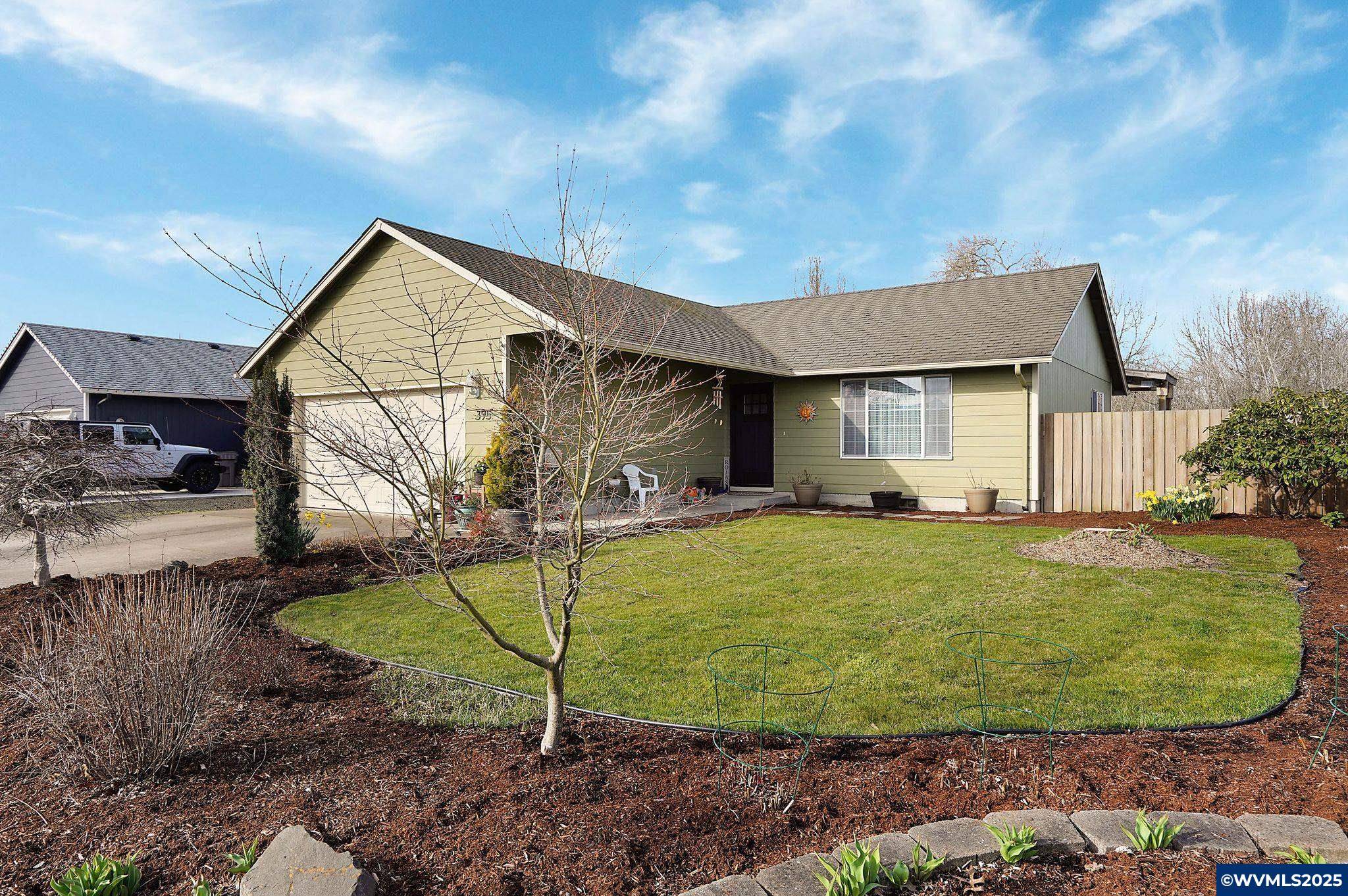 Harrisburg, OR 97446,395 10th St