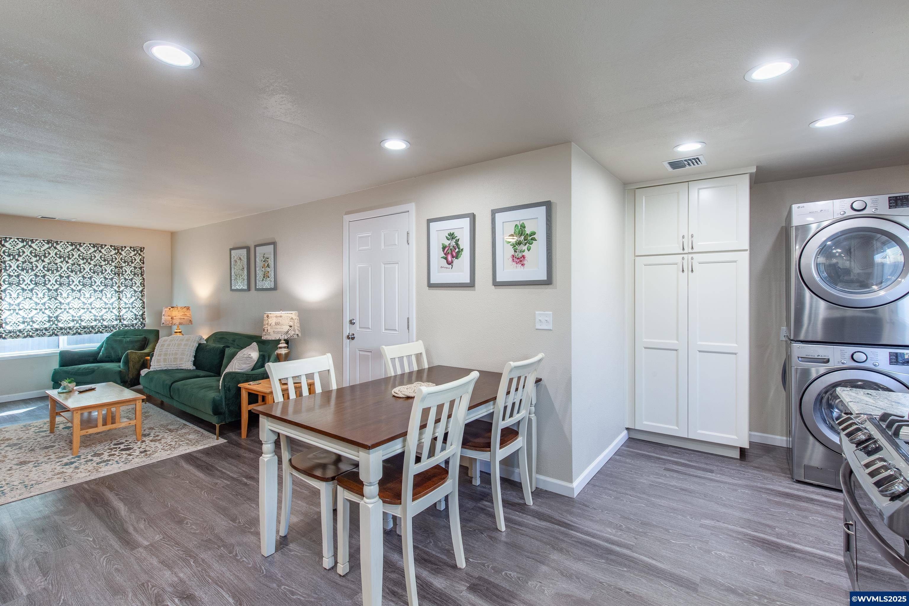 Philomath, OR 97370,509 17th (-511) St