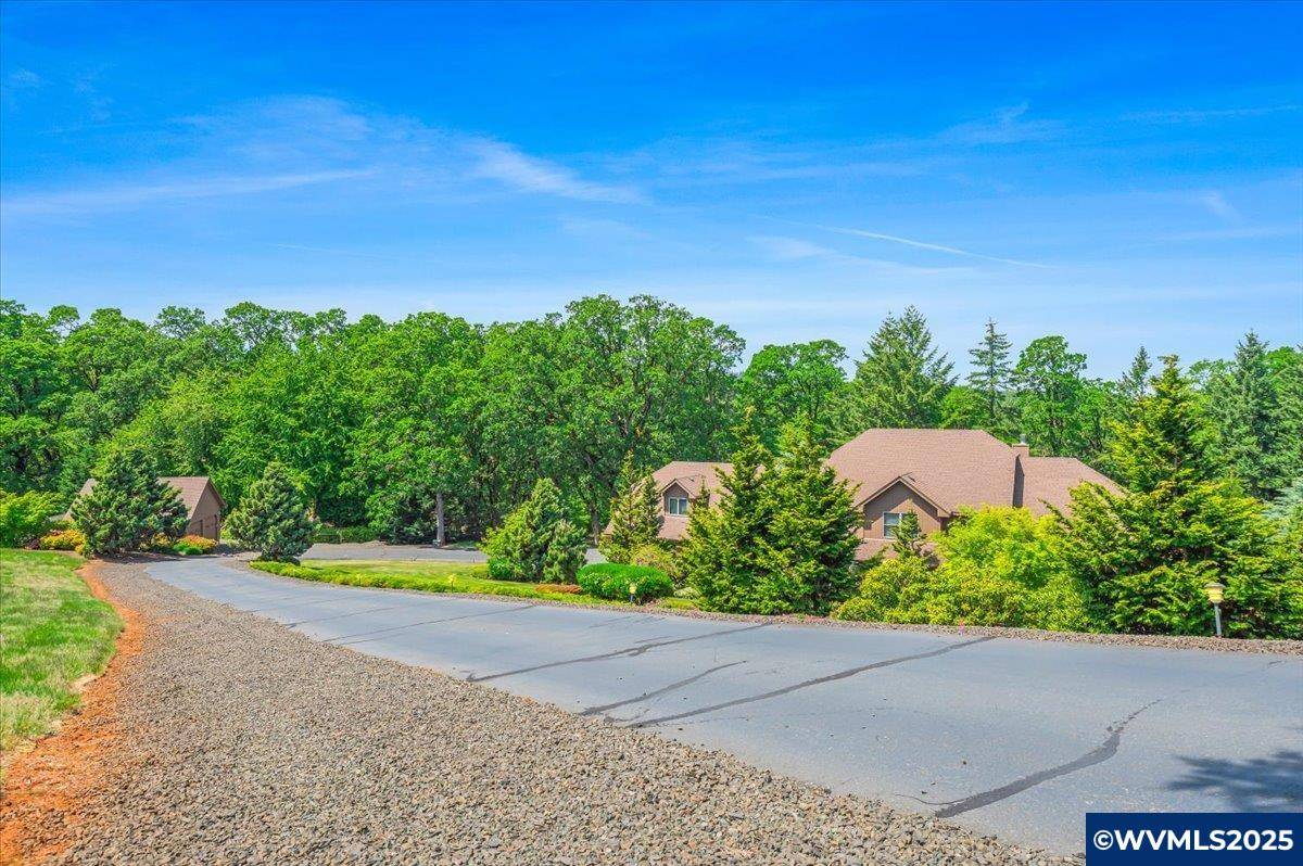Salem, OR 97306,2521 Concomly Rd S S