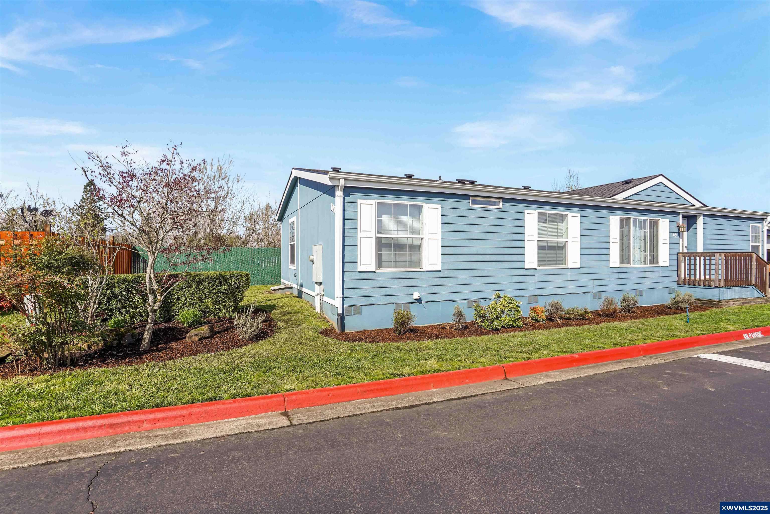 Silverton, OR 97381,1015 Oak (Unit #109) St