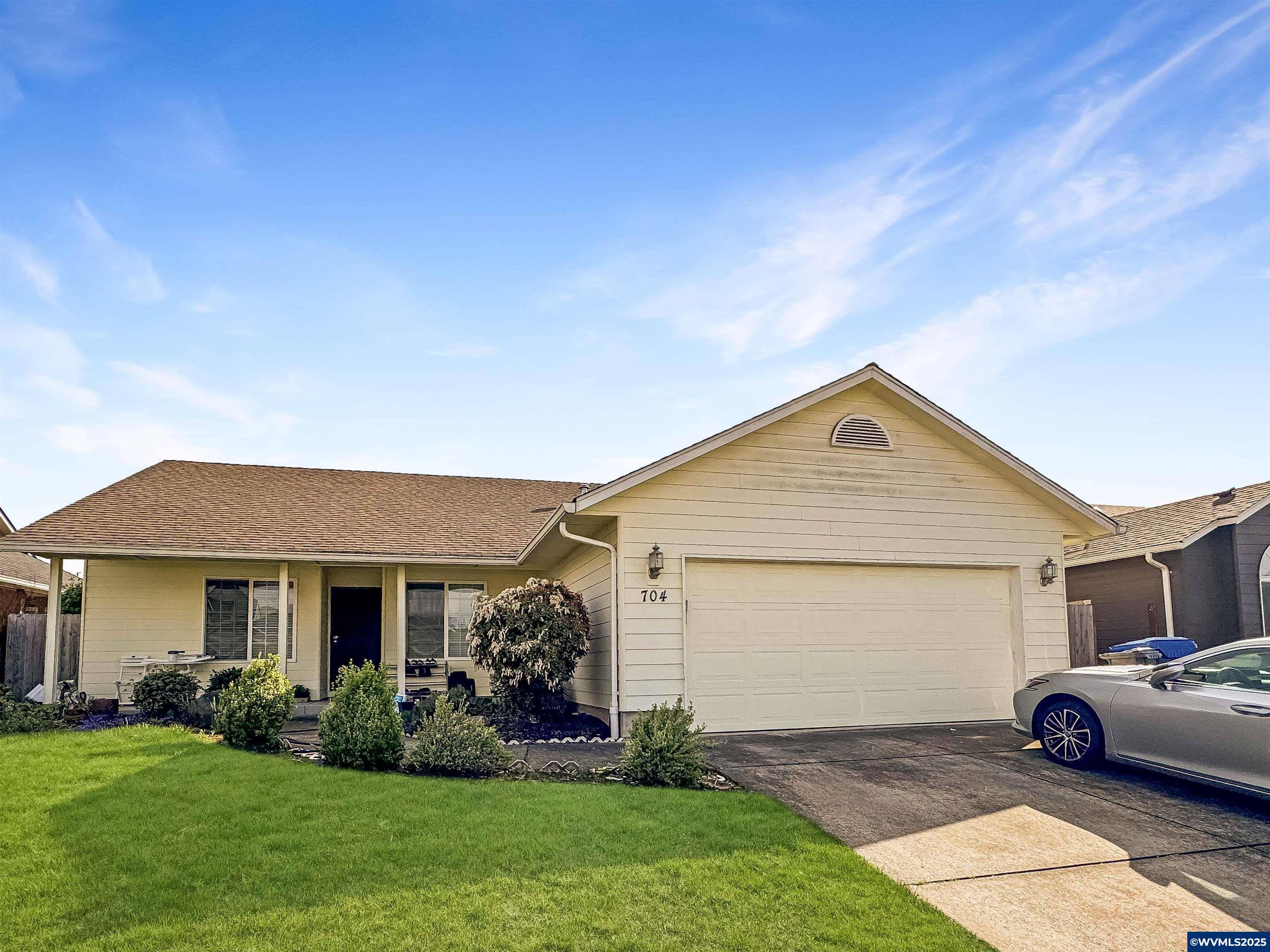 Keizer, OR 97303,704 Shannon Ct N N