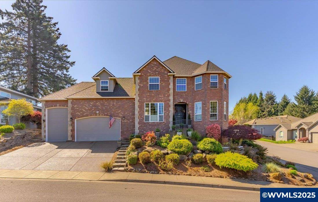 Salem, OR 97302-1992,2078 Churchill Av SE SE