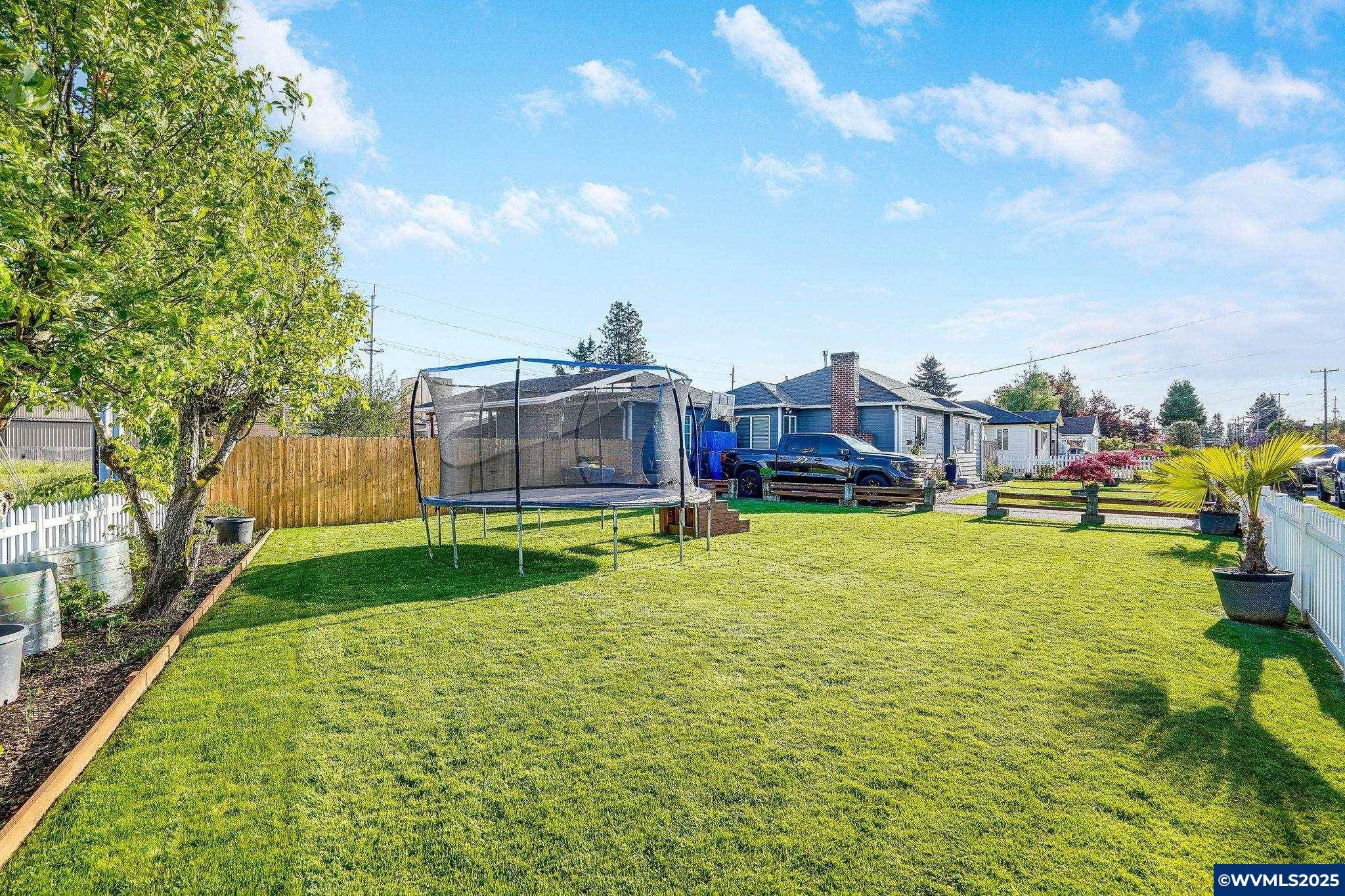 Woodburn, OR 97071-5209,1500 George St