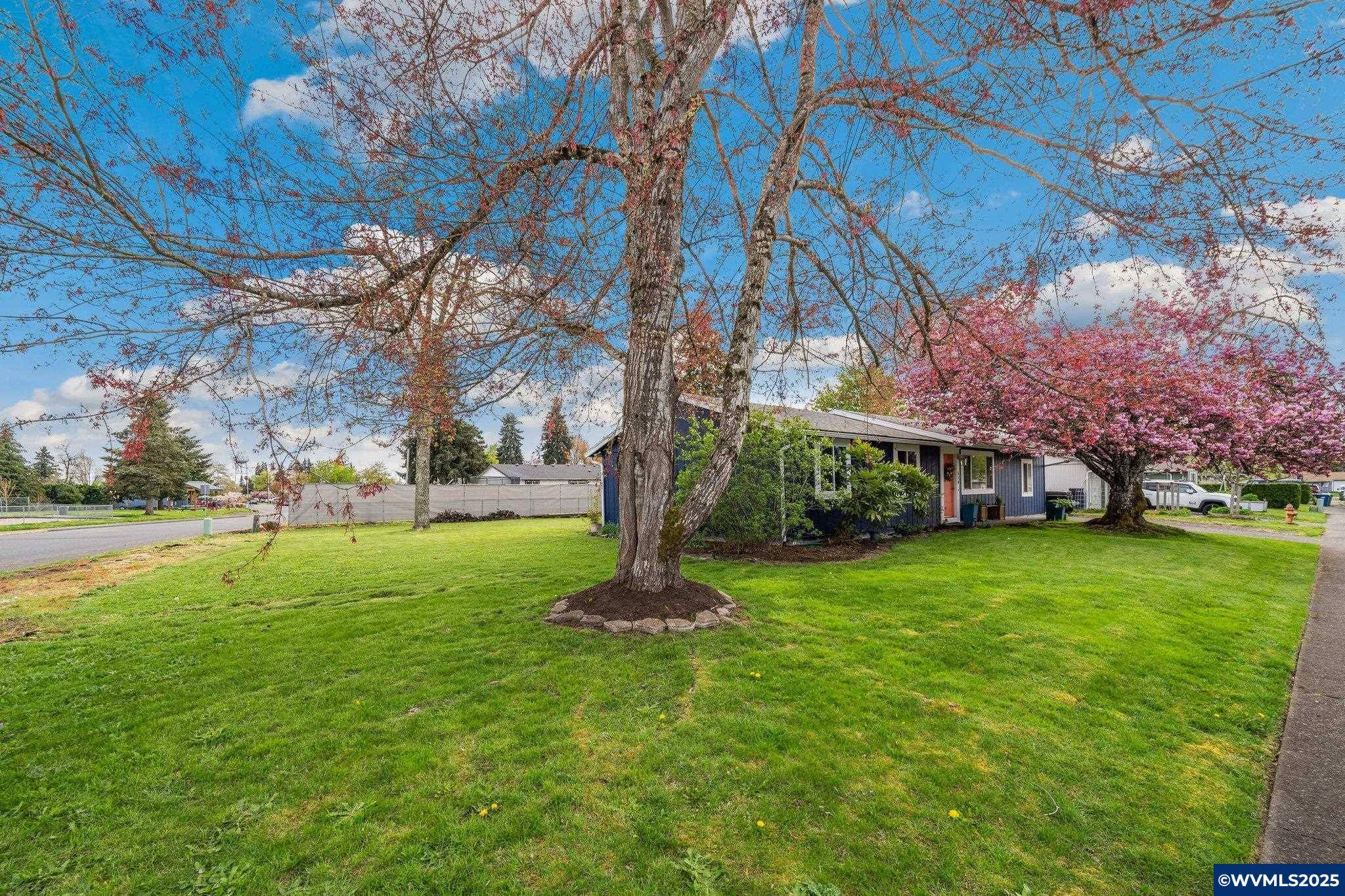 Aumsville, OR 97325,520 Maple St