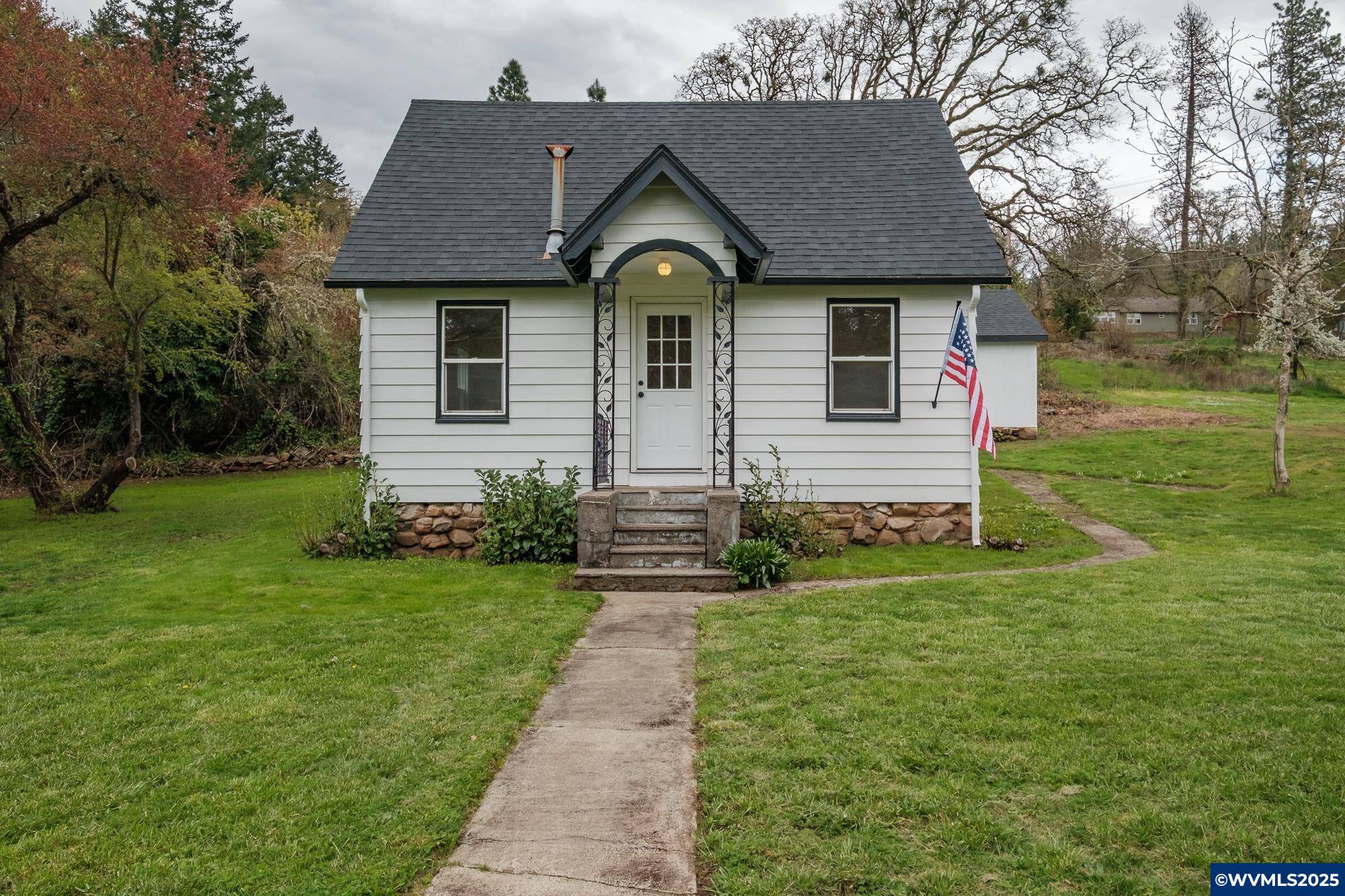 Lebanon, OR 97355,30683 Spring St