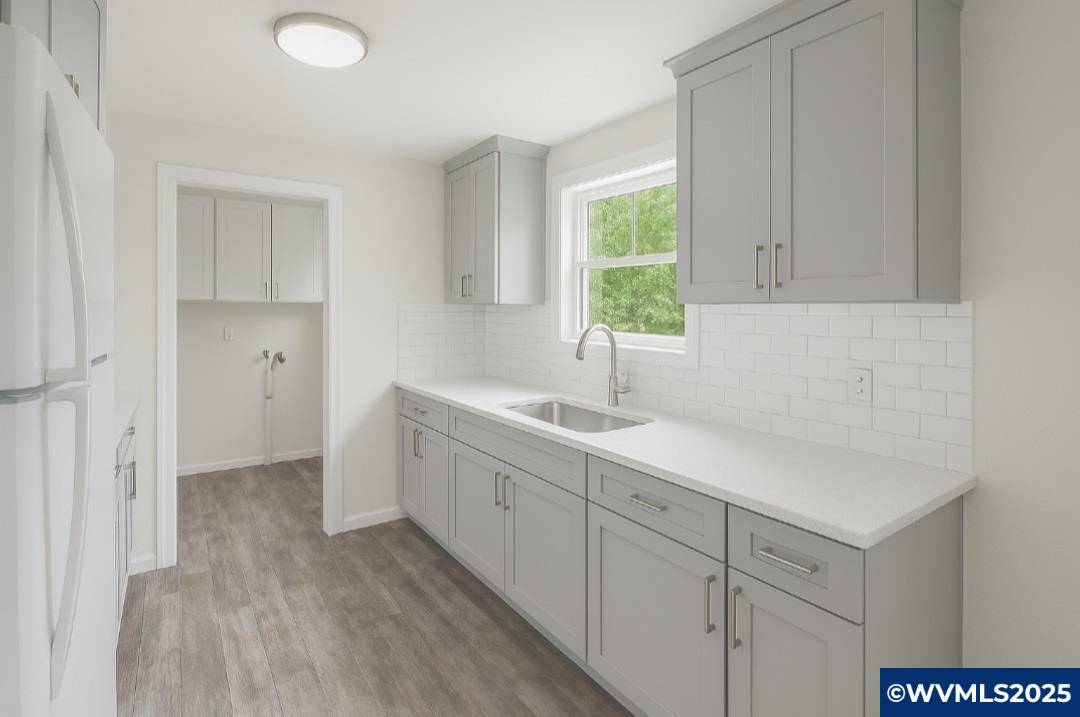 Salem, OR 97302,635 Missouri Av S S